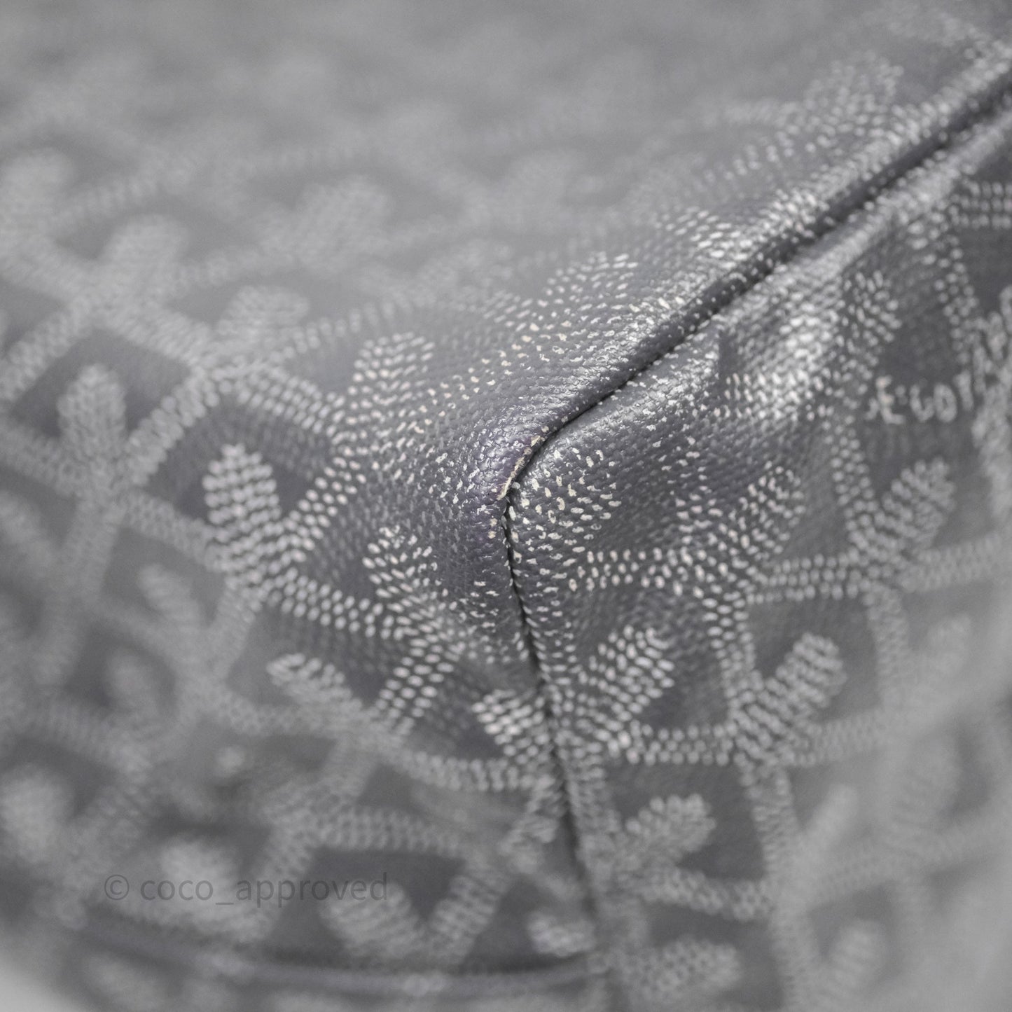 Goyard St Louis Tote PM ⁣⁣⁣⁣⁣⁣⁣⁣⁣⁣⁣⁣⁣⁣⁣⁣⁣⁣⁣⁣Grey
