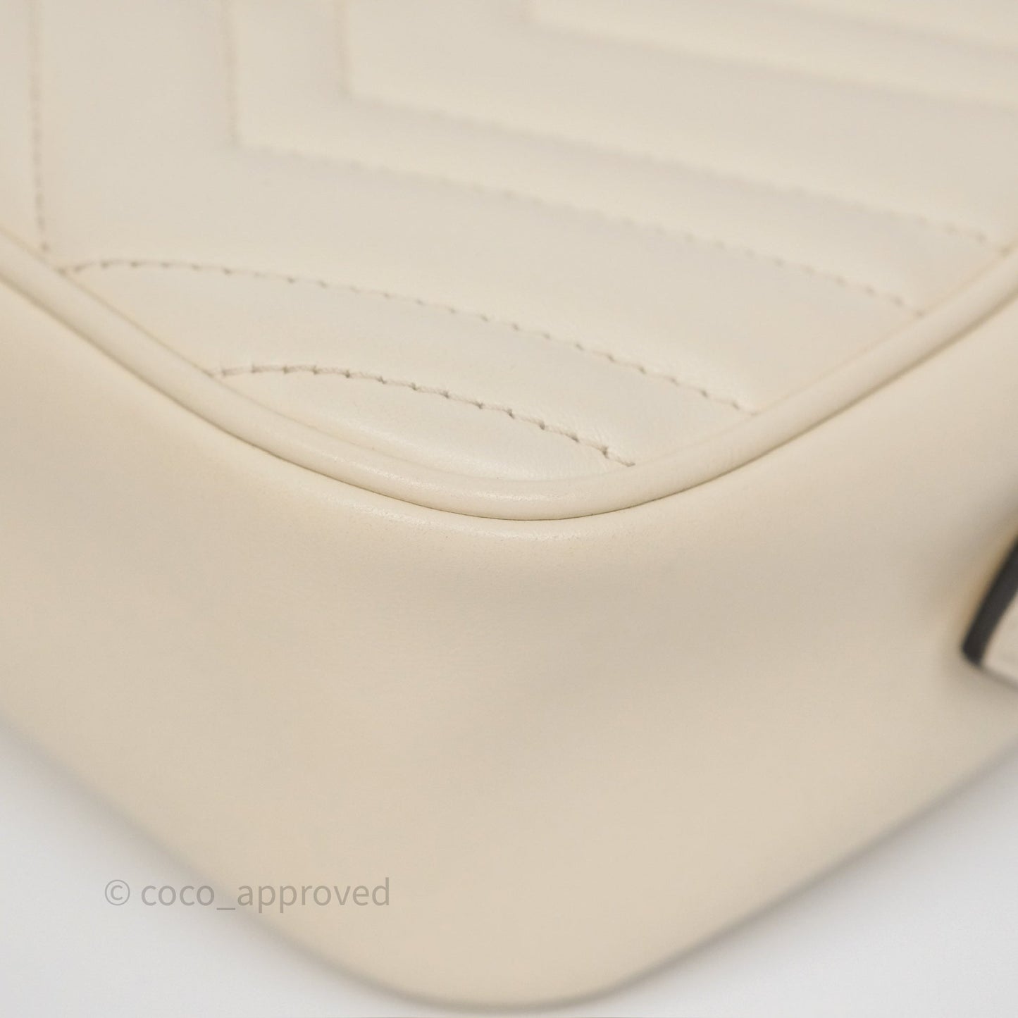 Gucci Small GG Marmont Camera Bag White Calfskin Gold Hardware