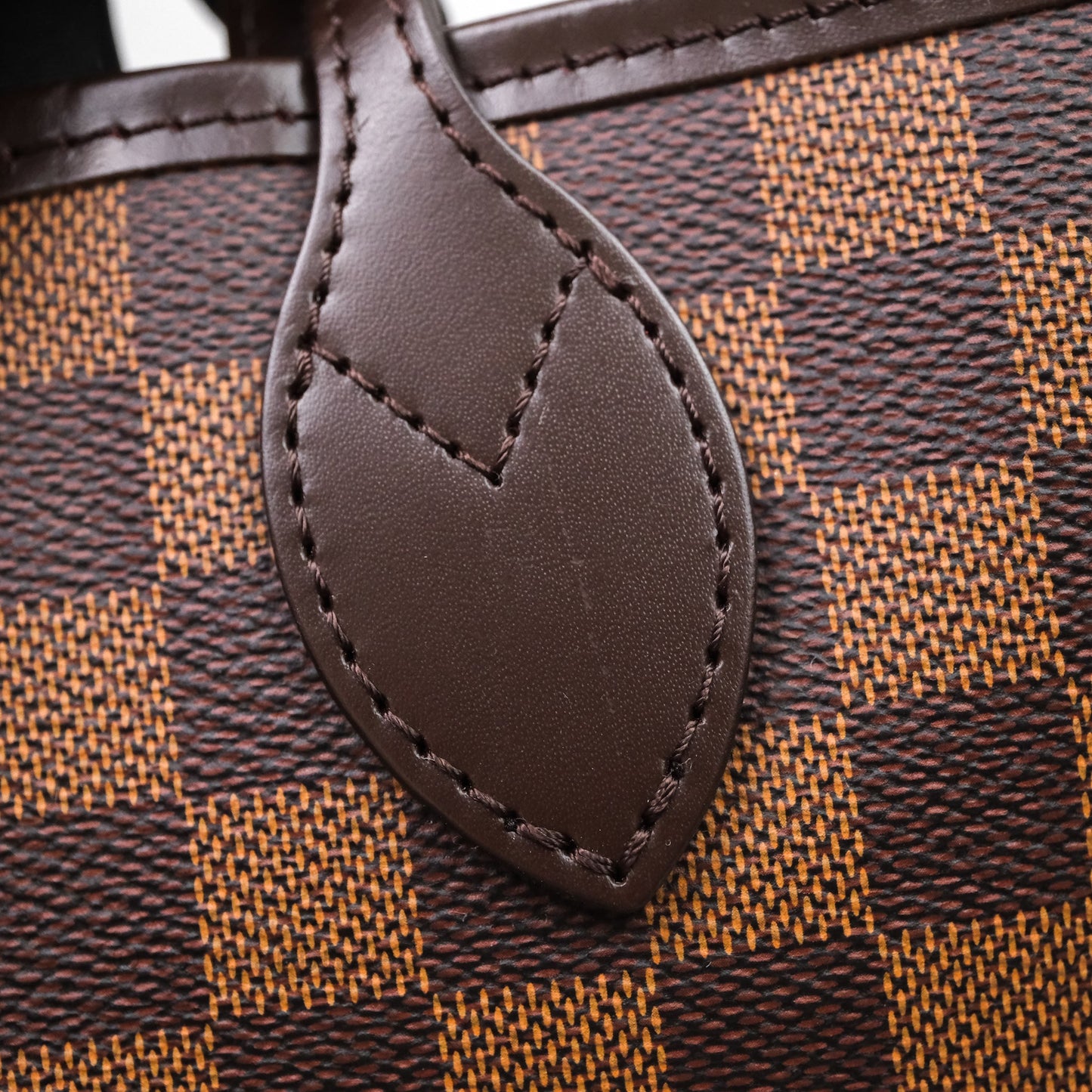 Louis Vuitton Neverfull MM Damier Ebene Canvas