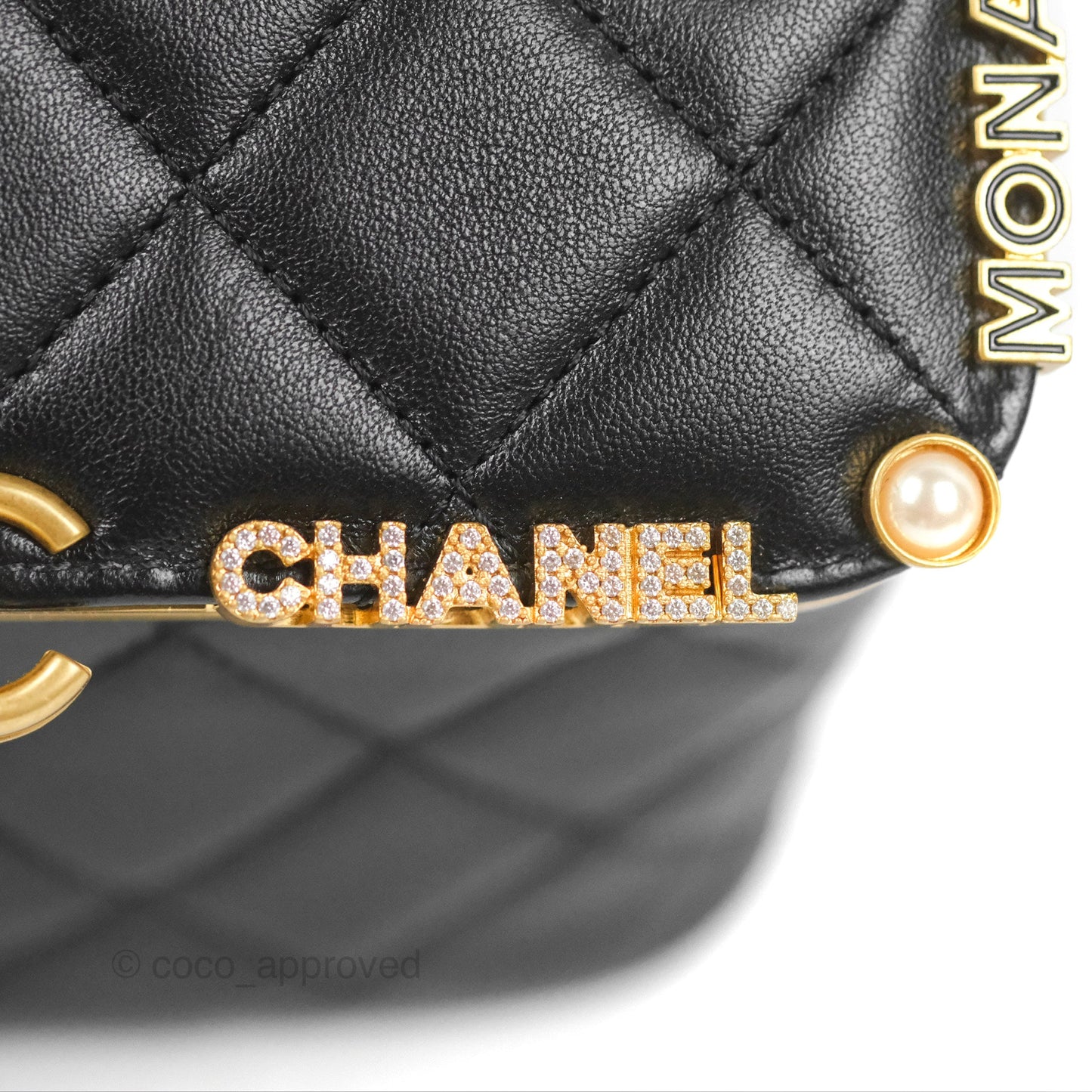 Chanel Logo Crystal Kiss-lock Vanity with Chain Black Lambskin 23C