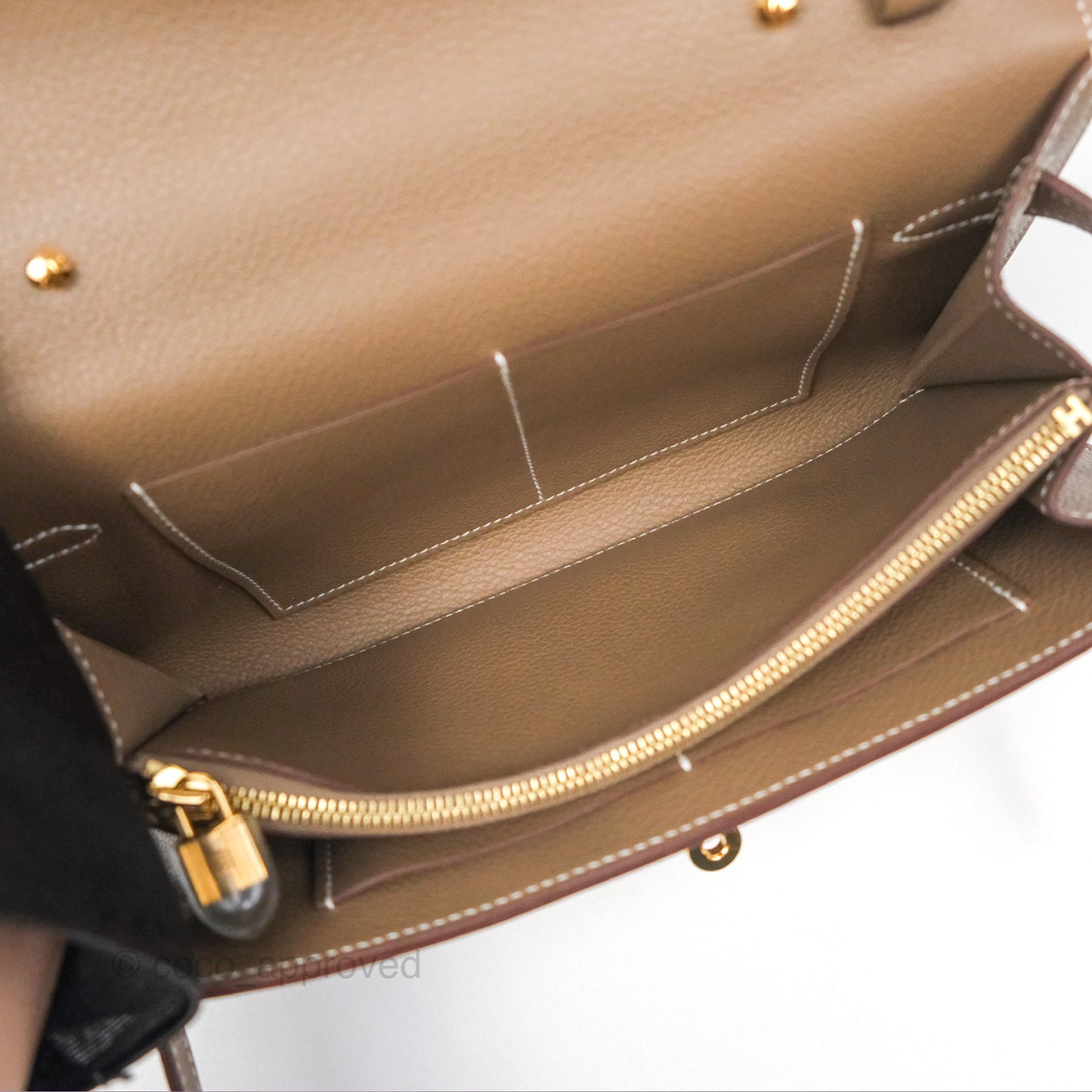 Hermès Kelly To Go Wallet Etoupe Evercolor Gold Hardware