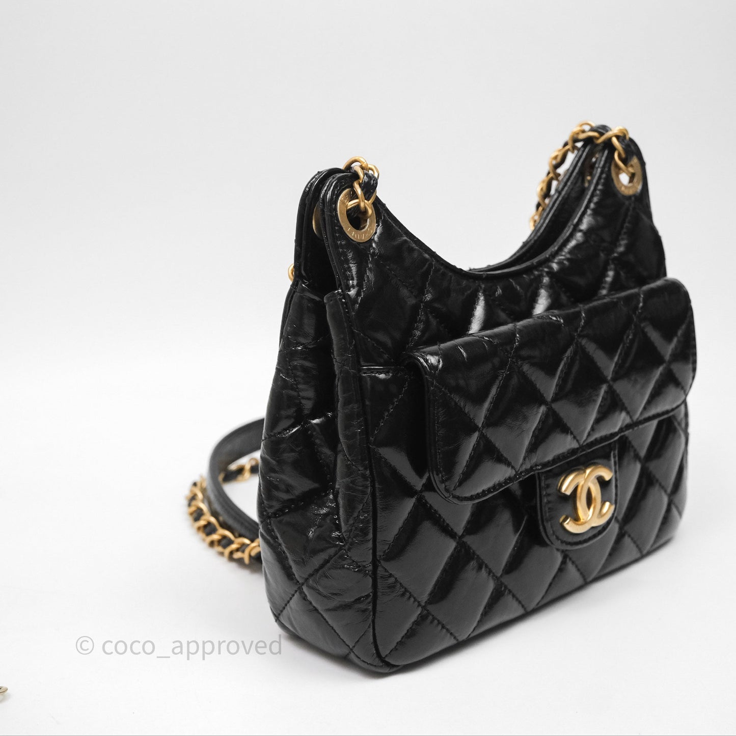 Chanel Small Wavy CC Hobo Black Shiny Crumpled Calfskin Aged Gold Hardware 23C