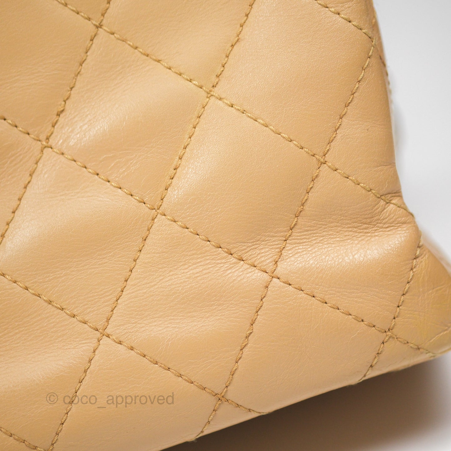 Chanel Vintage Jumbo Beige Flap Bag Lambskin Enamel Hardware