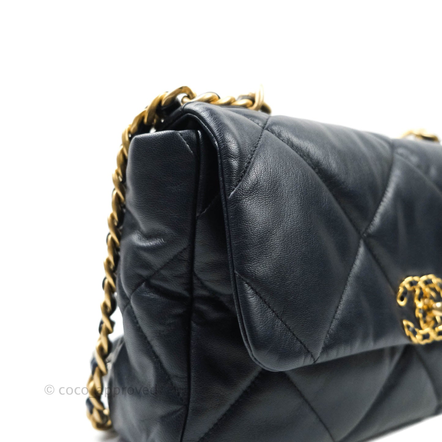 Chanel 19 Medium Dark Navy Mixed Hardware Goatskin