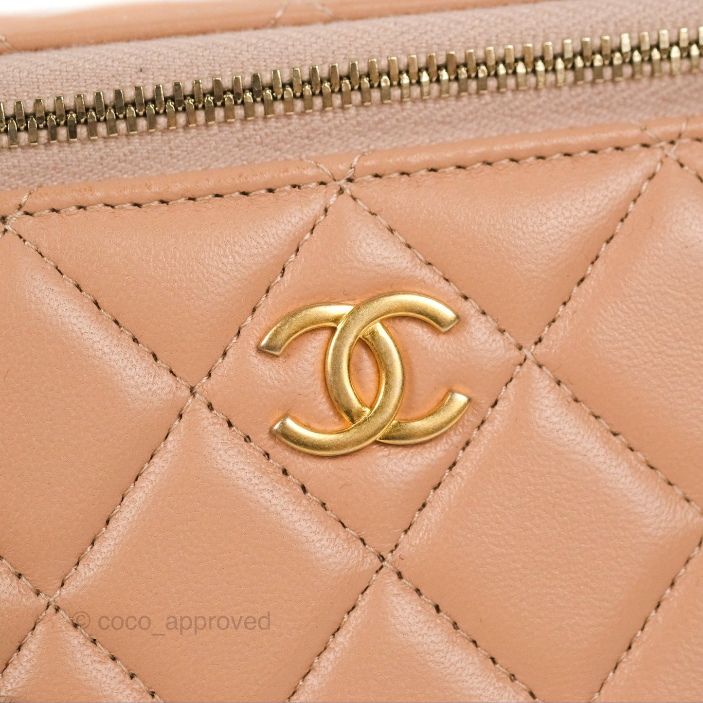 Chanel Vanity Rectangular Top Handle Beige Lambskin Gold Hardware