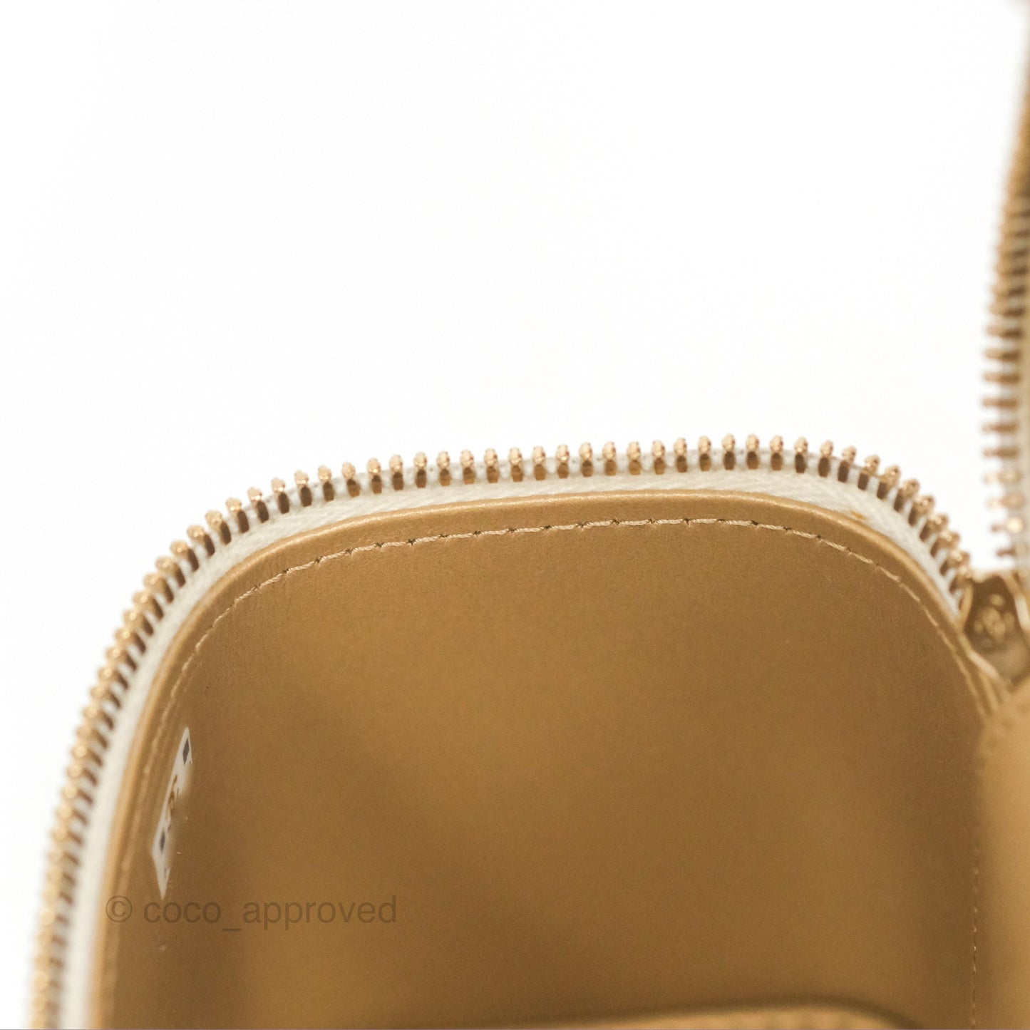 Chanel Mini Ball Crush Vanity With Chain White Lambskin Gold Hardware