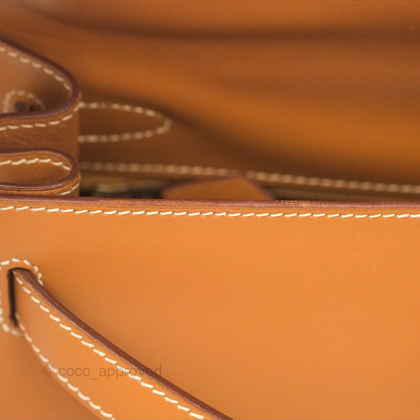 Hermès Vintage Kelly 28 Sellier Gold Calf Gold Hardware