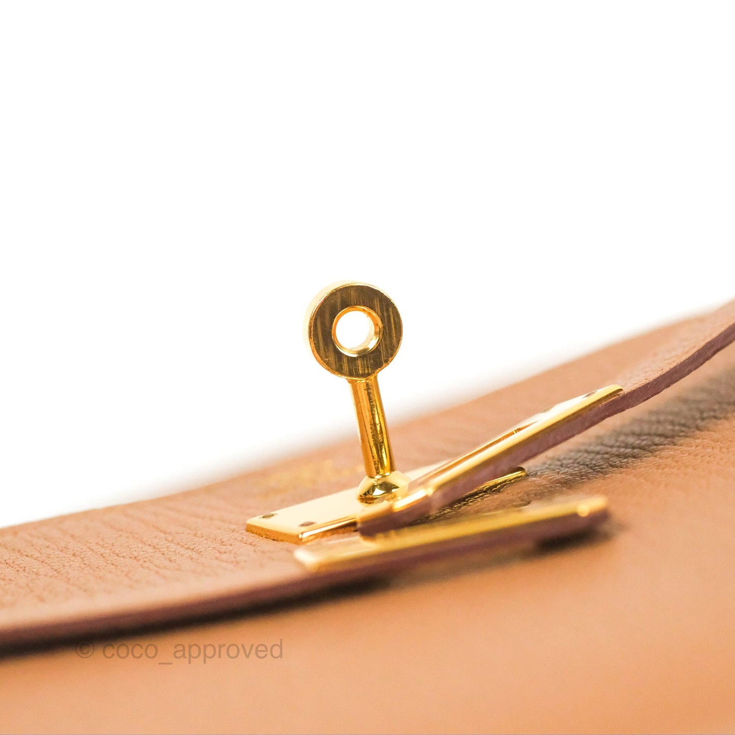 Hermès Kelly To Go Wallet Quebracho Chevre Mysore Gold Hardware