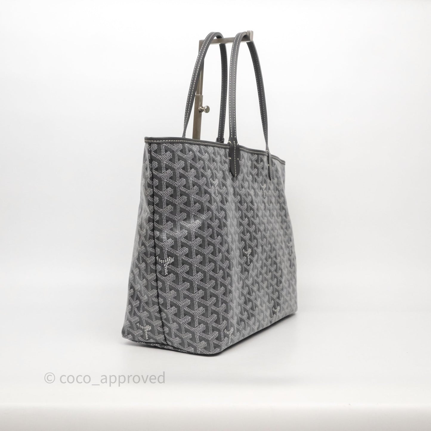 Goyard St Louis Tote PM ⁣⁣⁣⁣⁣⁣⁣⁣⁣⁣⁣⁣⁣⁣⁣⁣⁣⁣⁣⁣Grey