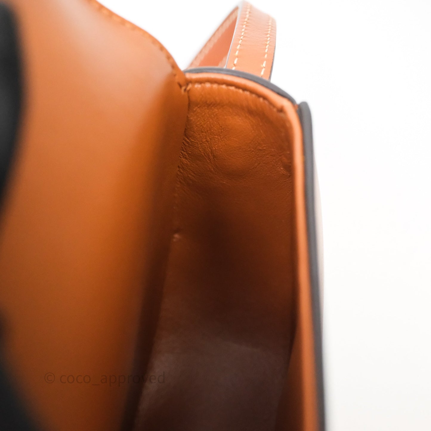 Celine Mini Besace Cuir Triomphe Tan Smooth Calfskin