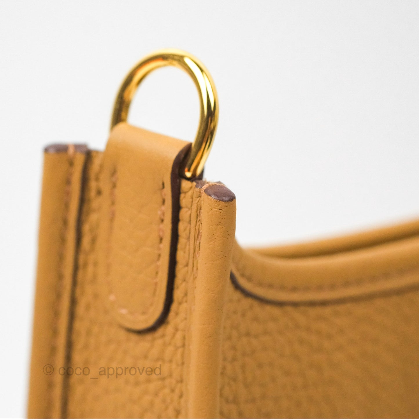 Hermès Mini Evelyne 16 Biscuit 48 Camel Clemence Gold Hardware