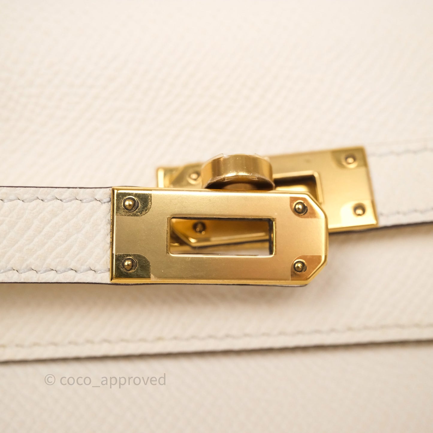 Hermès Kelly To Go Wallet Nata I2/ Jaune Poussin 1Z Epsom Gold Hardware