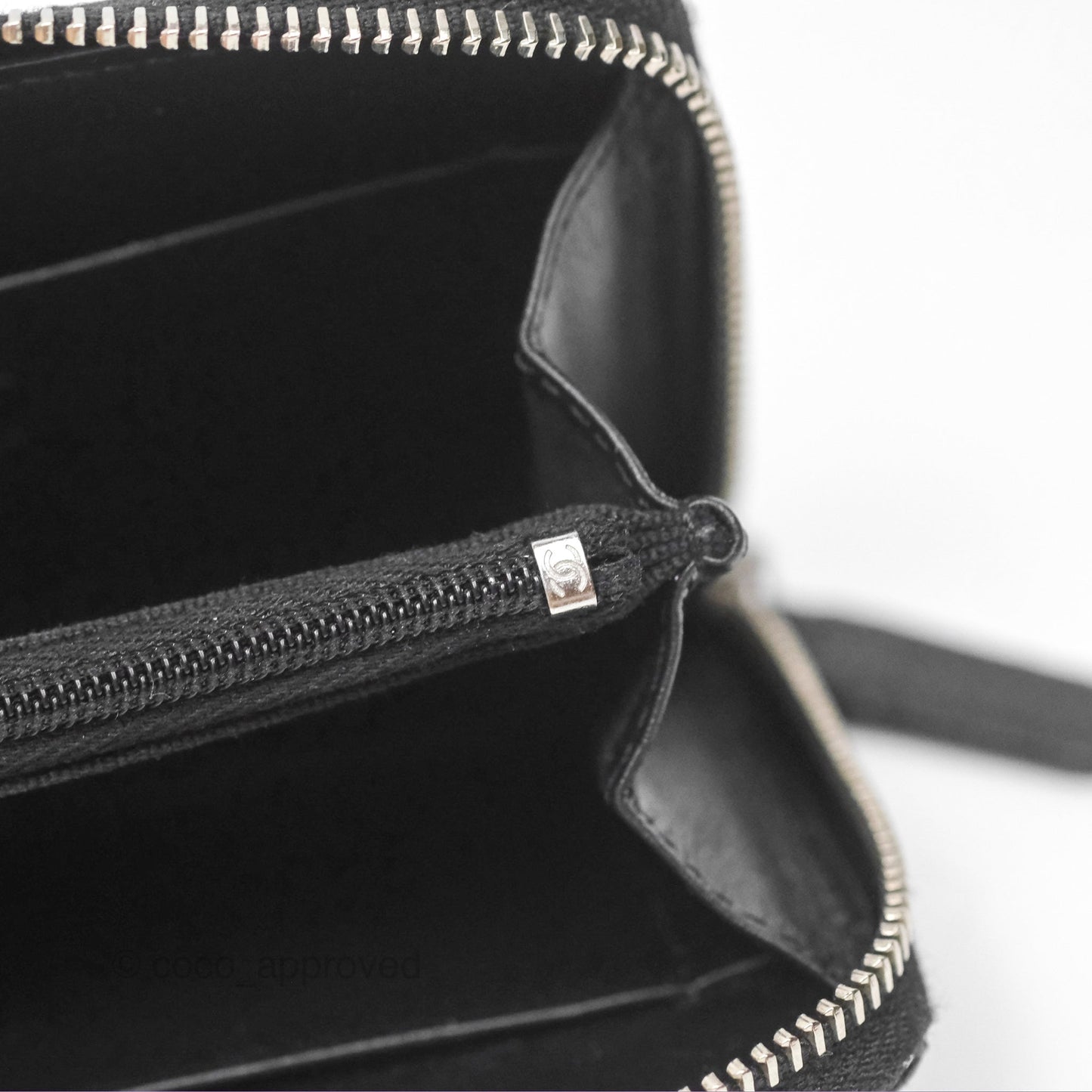Chanel Zipped Coin Purse Black Caviar White CC Silver Hardware