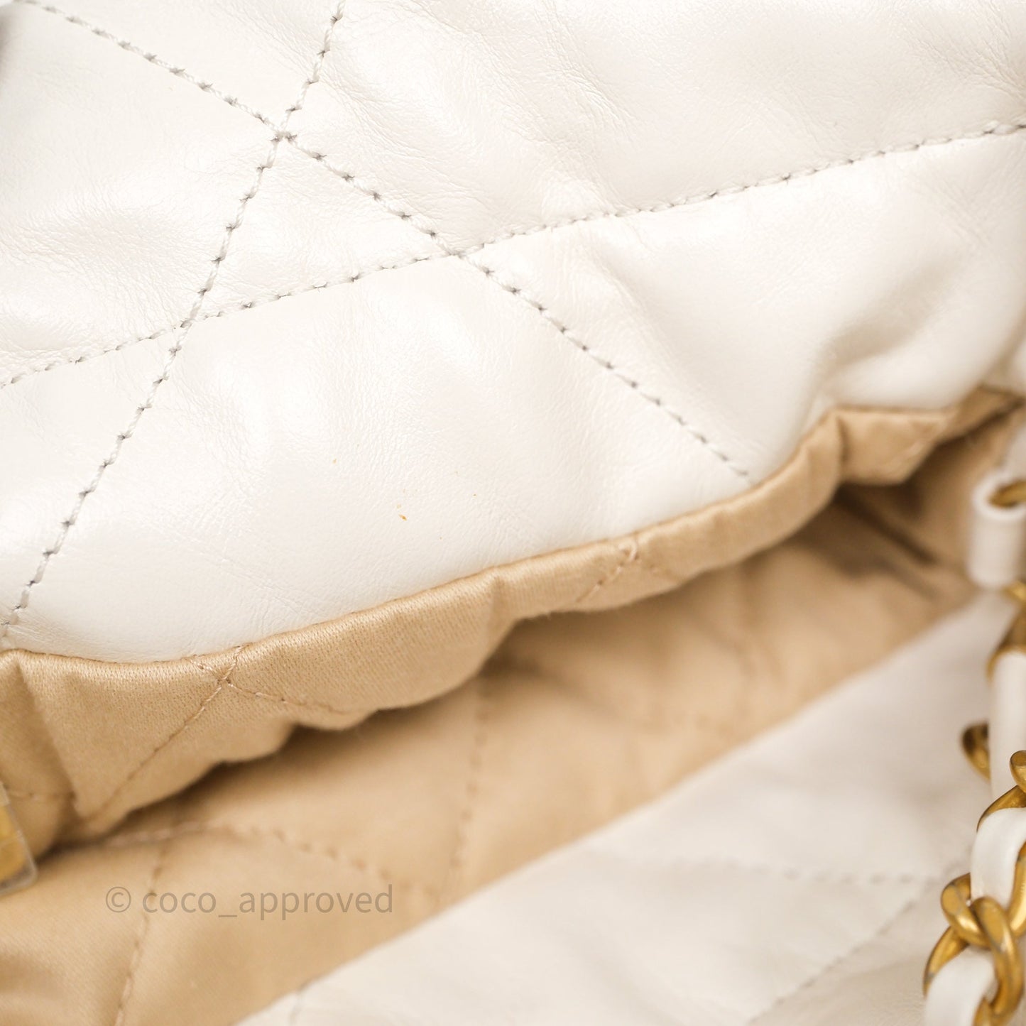 Chanel 22 Mini Bag White Calfskin Aged Gold Hardware