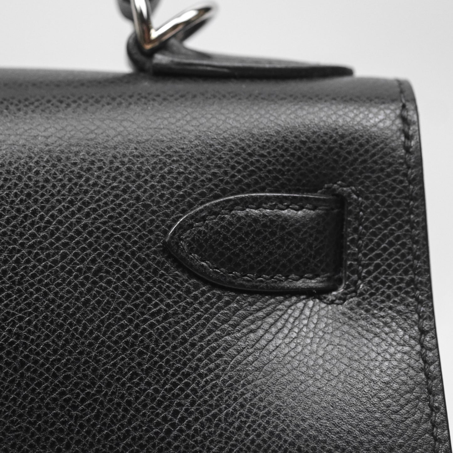 Hermès Vintage Kelly 28 Sellier Noir 89 Courchevel Palladium Hardware