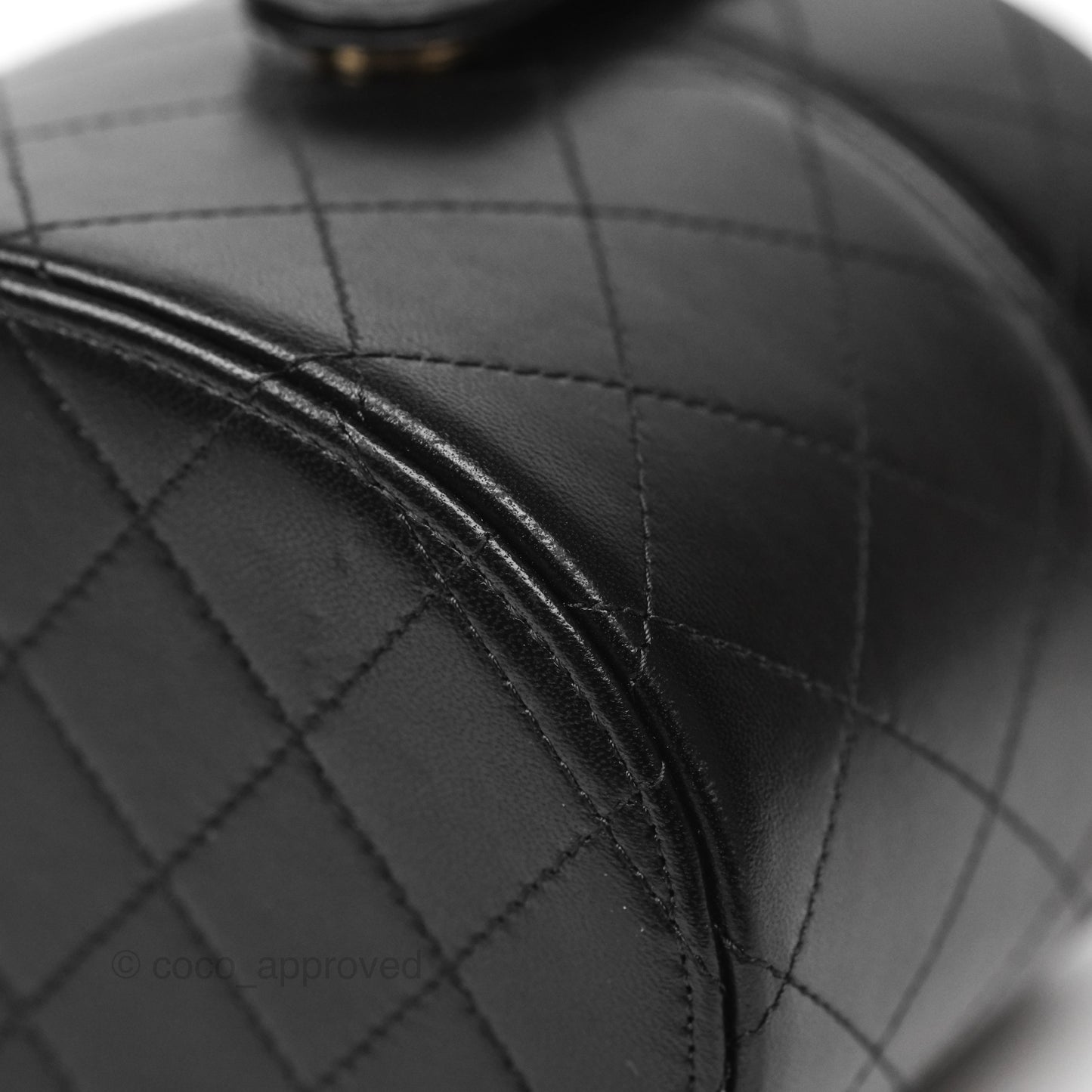 Chanel Quilted Round Vanity Clutch With Chain Black Lambskin Gold Hardware