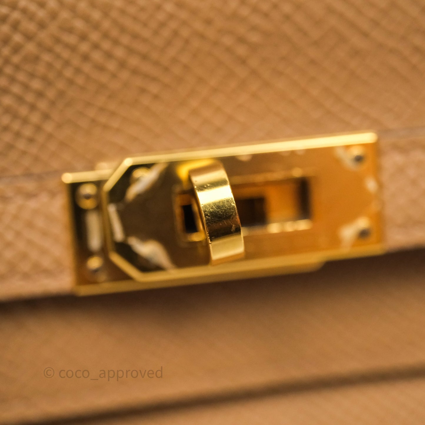 Hermès Kelly To Go Wallet Chai 0M Epsom Gold Hardware