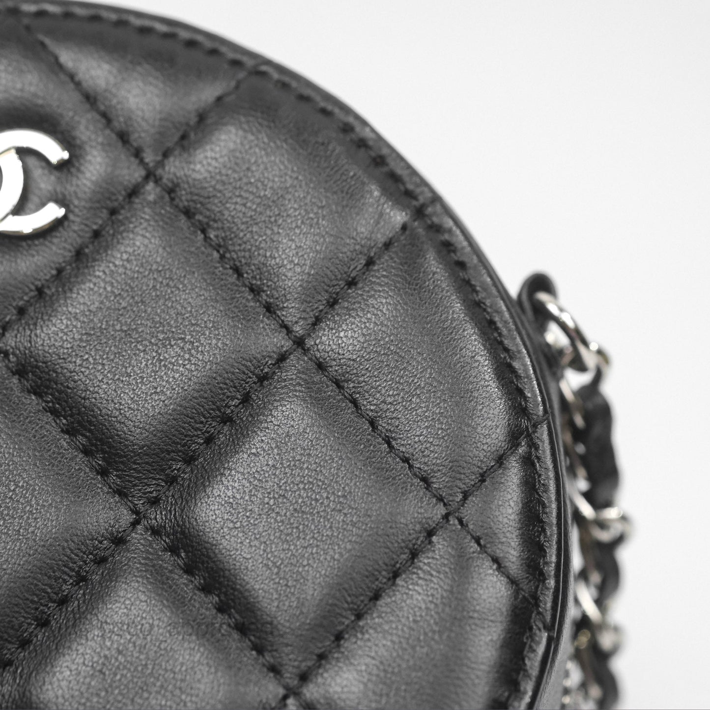 Chanel Classic Quilted Round Clutch With Chain Black Lambskin Silver Hardware