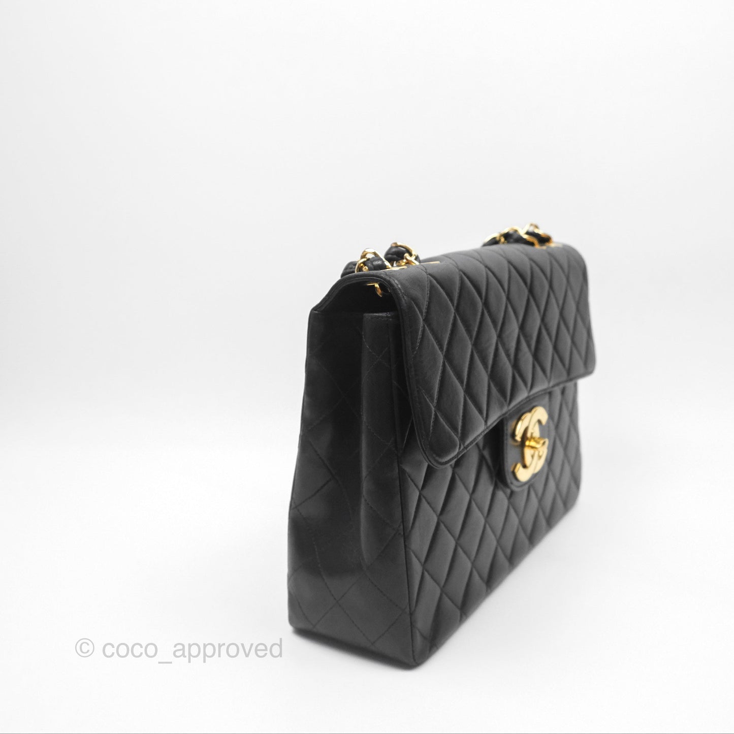 Chanel Vintage Jumbo Single Flap Black Lambskin 24K Gold Hardware
