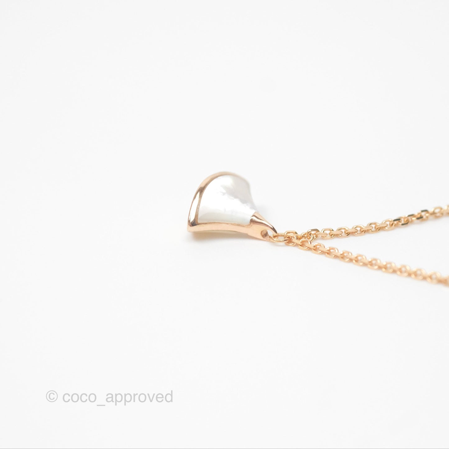 Bvlgari Divas Dream Bracelet 18K Rose Gold Mother of Pearl