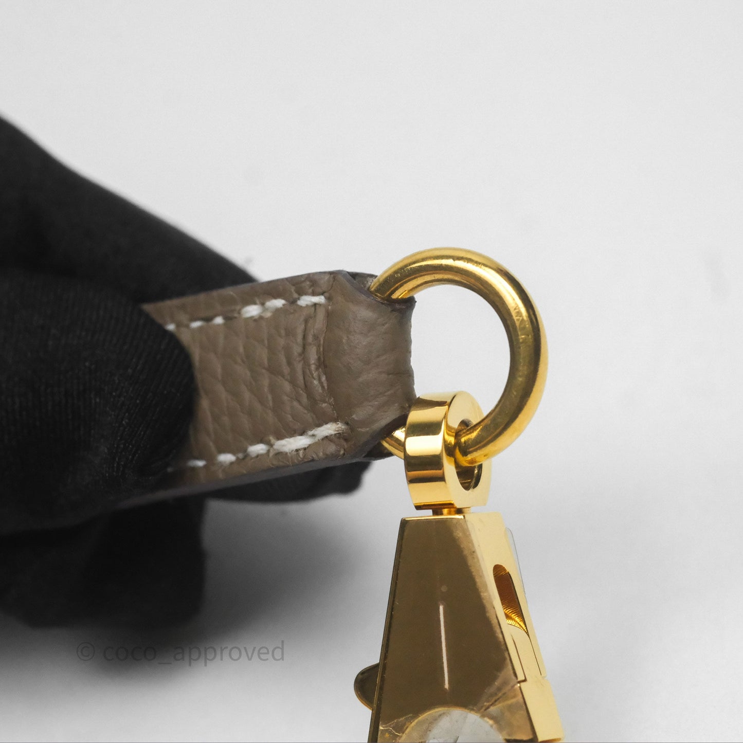 Hermès Retourne Kelly 25 Etoupe 18 Togo Gold Hardware