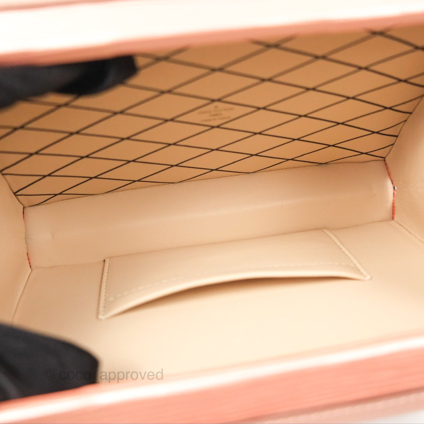 Louis Vuitton Petite Malle Rose Epi