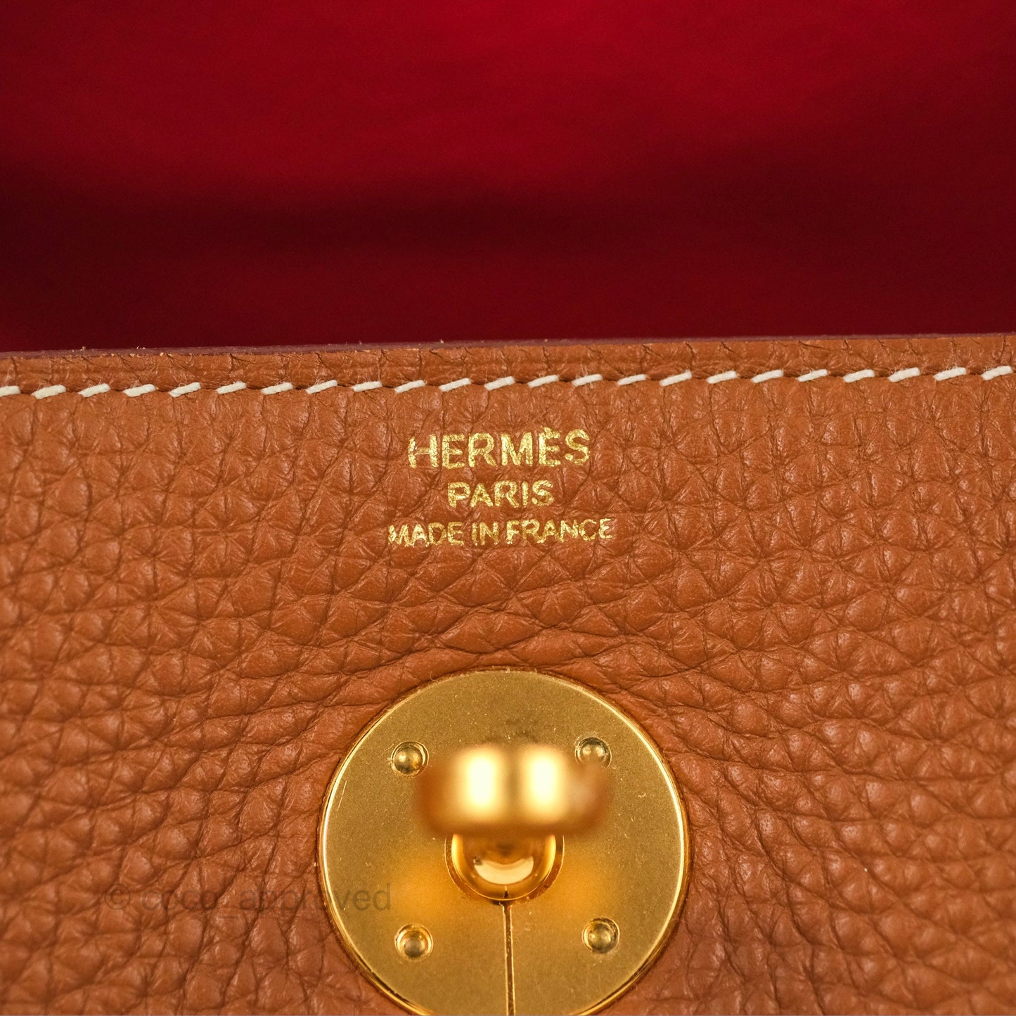 Hermès Lindy 26 Gold Taurillon Clemence Gold Hardware