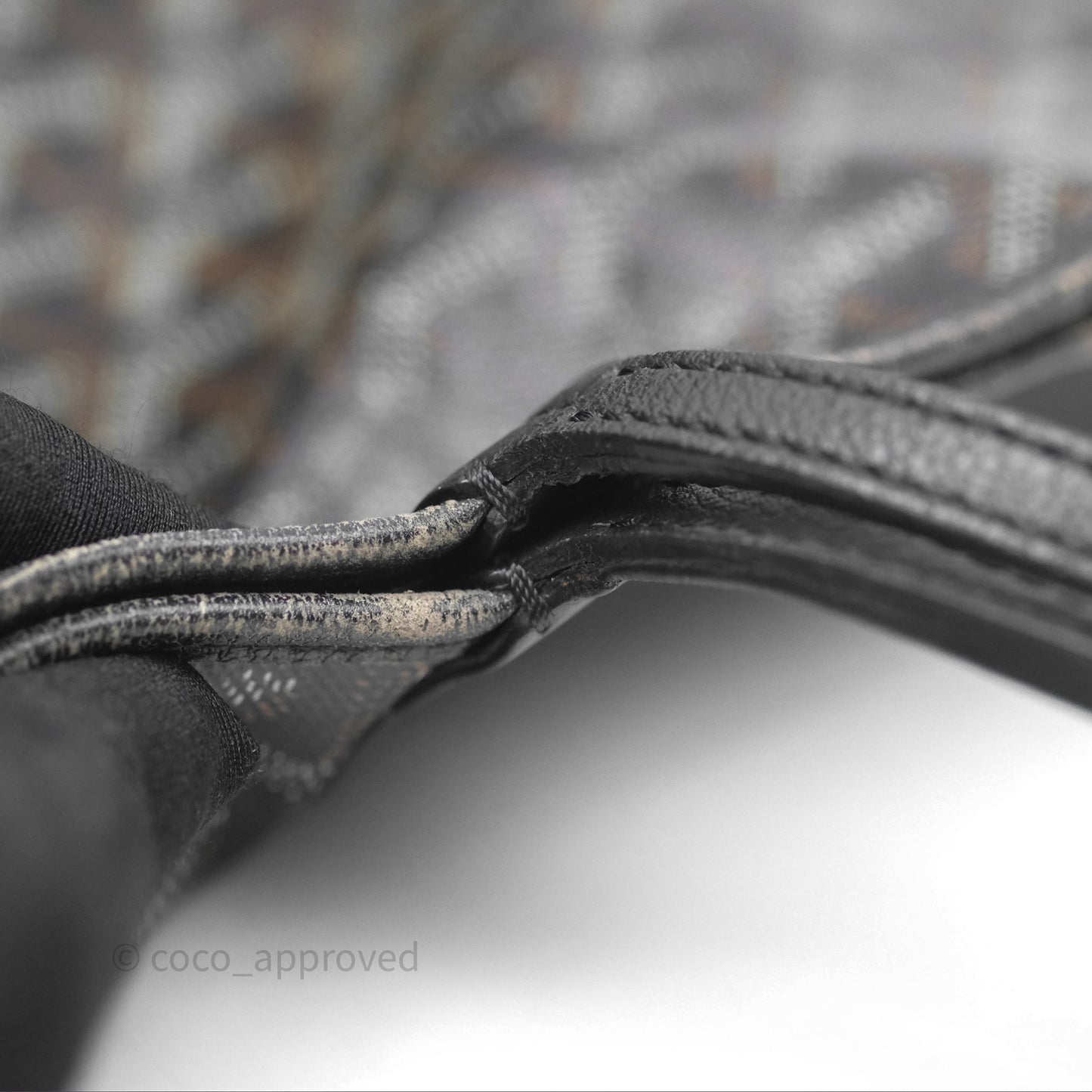 Goyard Saint Louis Black Goyardine Canvas PM⁣⁣⁣⁣⁣⁣⁣⁣⁣⁣⁣⁣⁣⁣⁣⁣