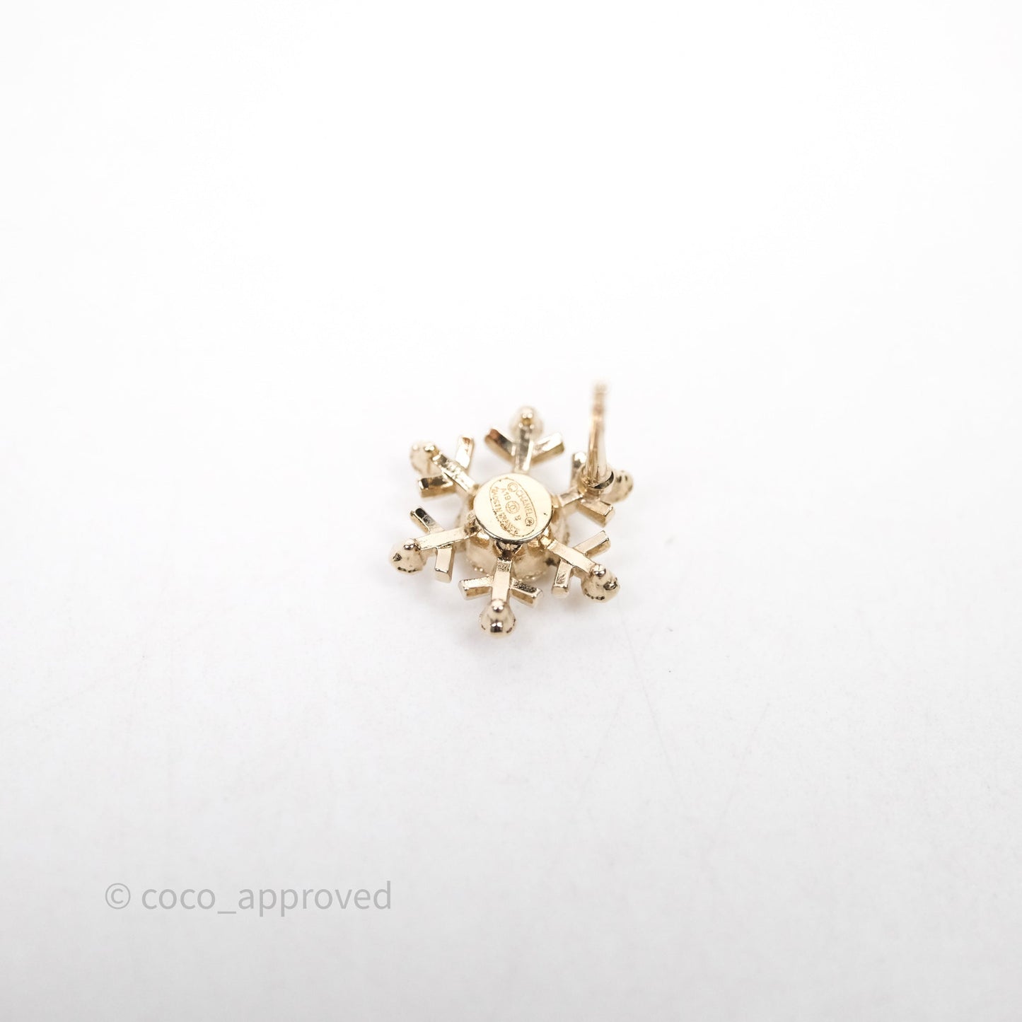 Chanel Crystals Snowflake CC Earrings Gold Tone 19B