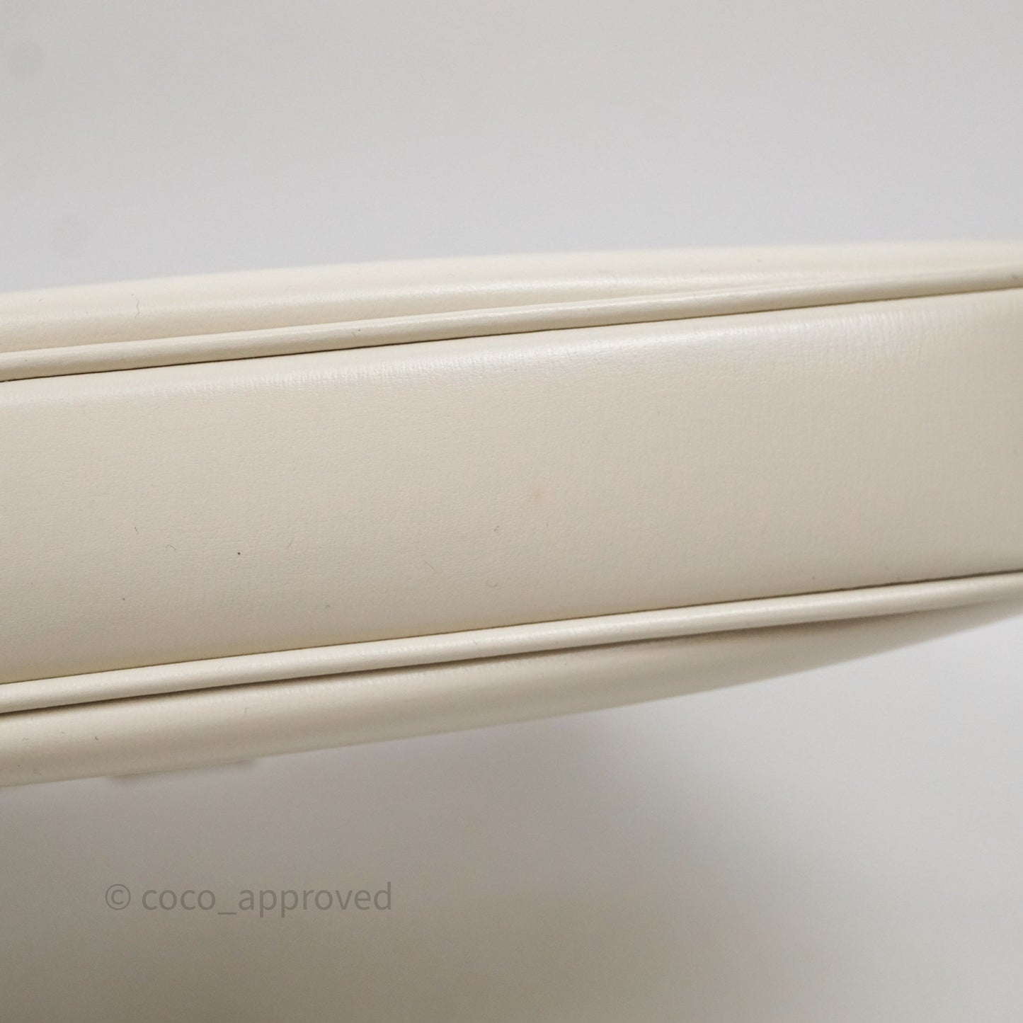 Gucci Jackie 1961 White Small Shoulder Bag Gold Hardware