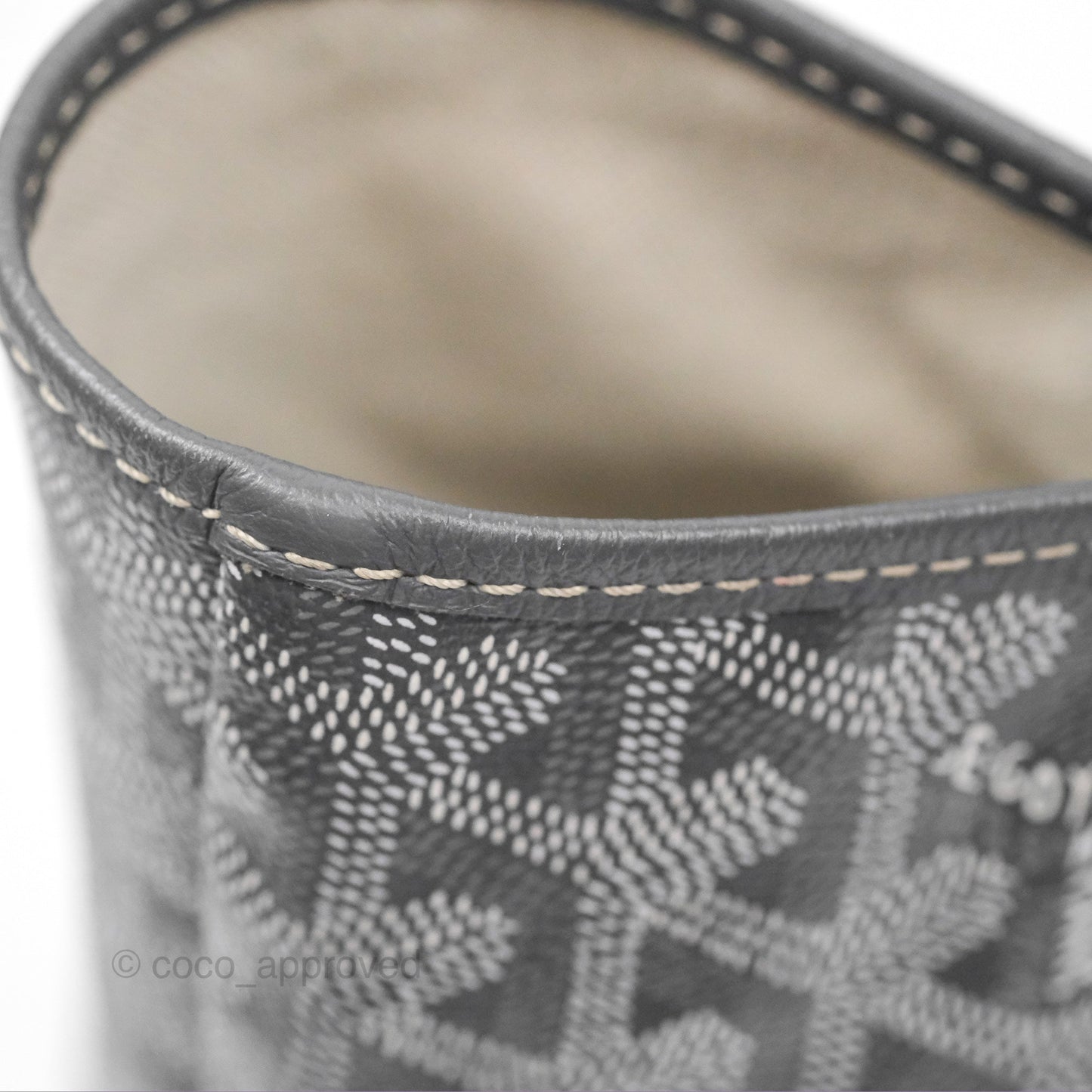 Goyard St Louis Tote PM ⁣⁣⁣⁣⁣⁣⁣⁣⁣⁣⁣⁣⁣⁣⁣⁣⁣⁣⁣⁣Grey