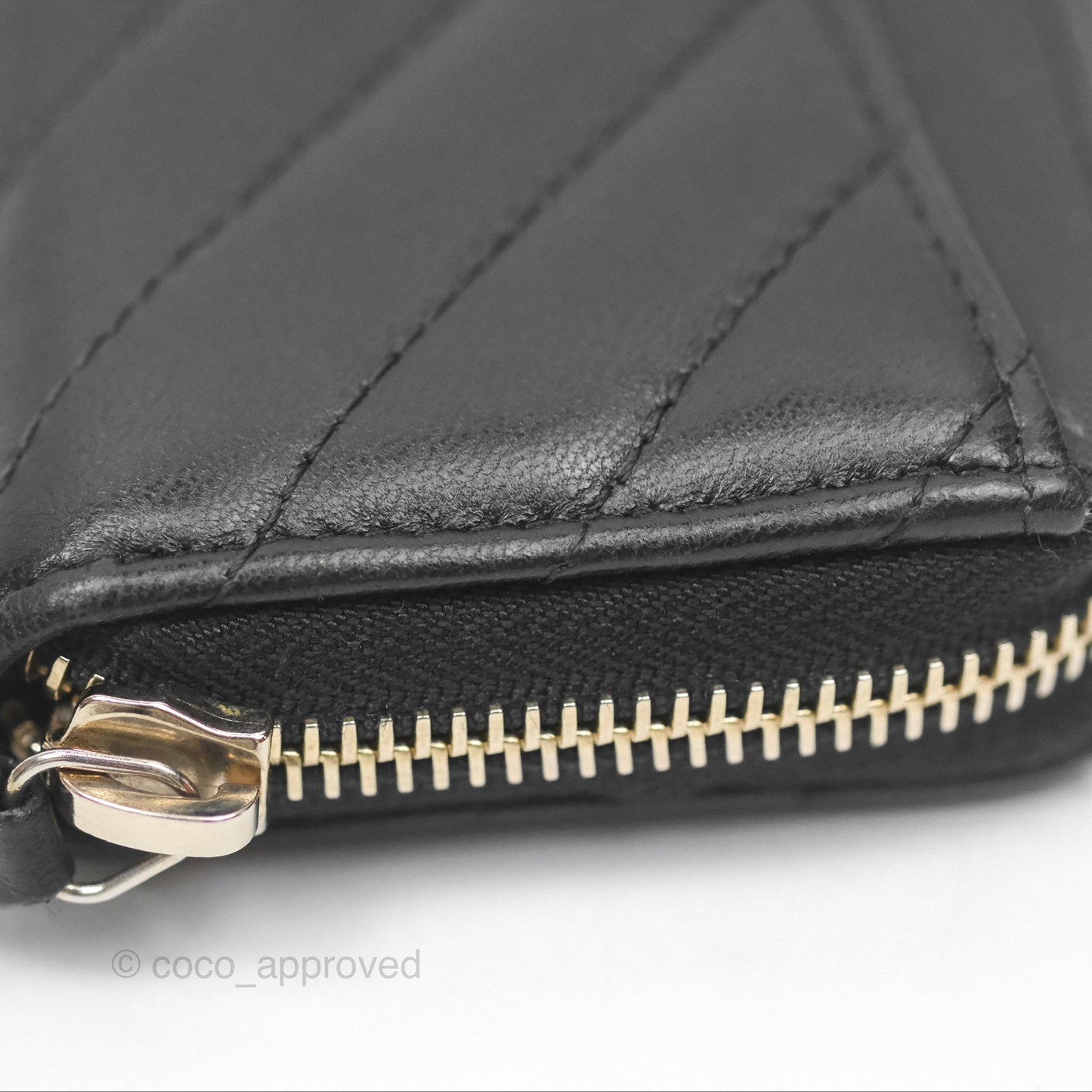 Chanel Chevron Zipped Coin Purse Black Lambskin Gold Hardware