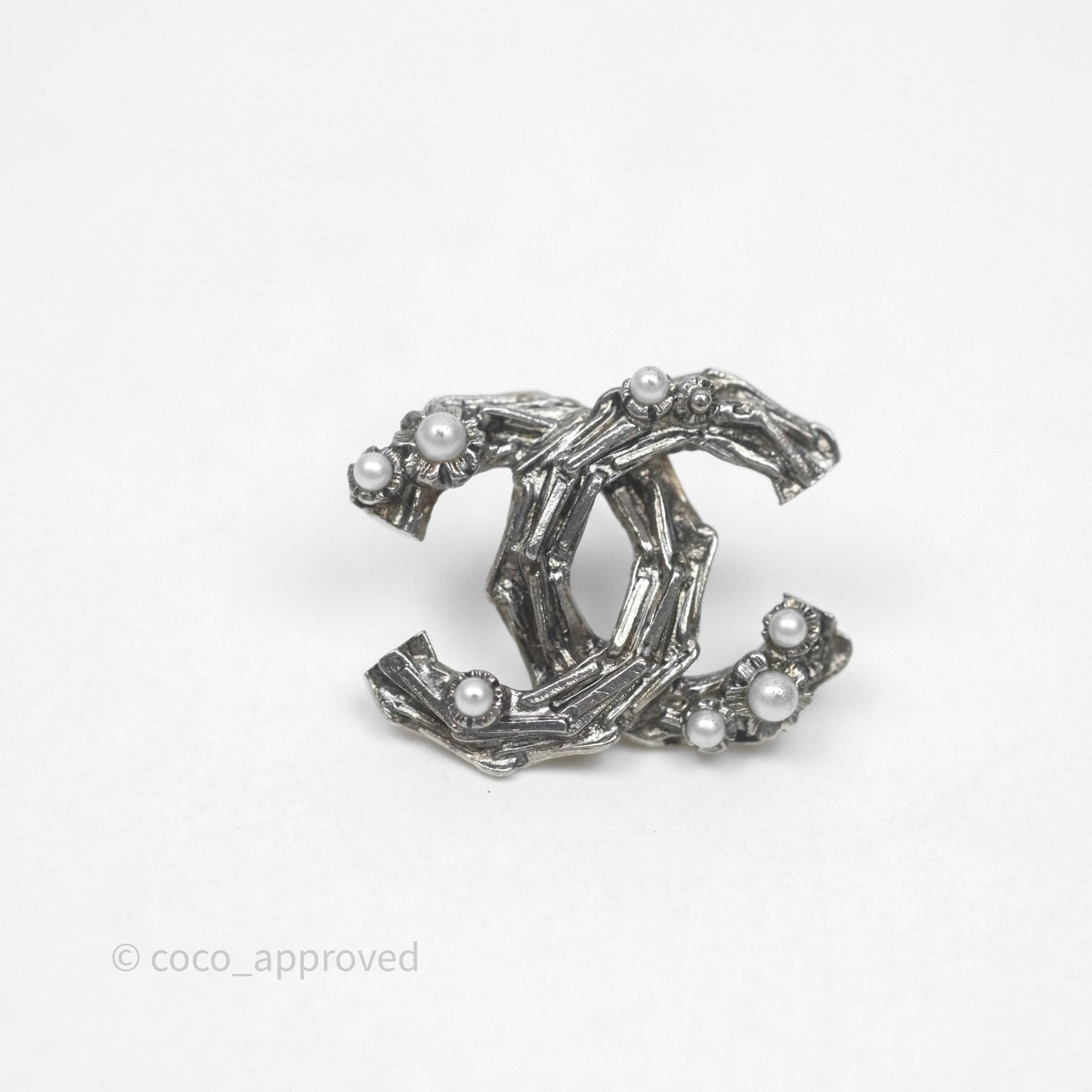 Chanel CC Pearl Earrings Ruthenium Tone 14P