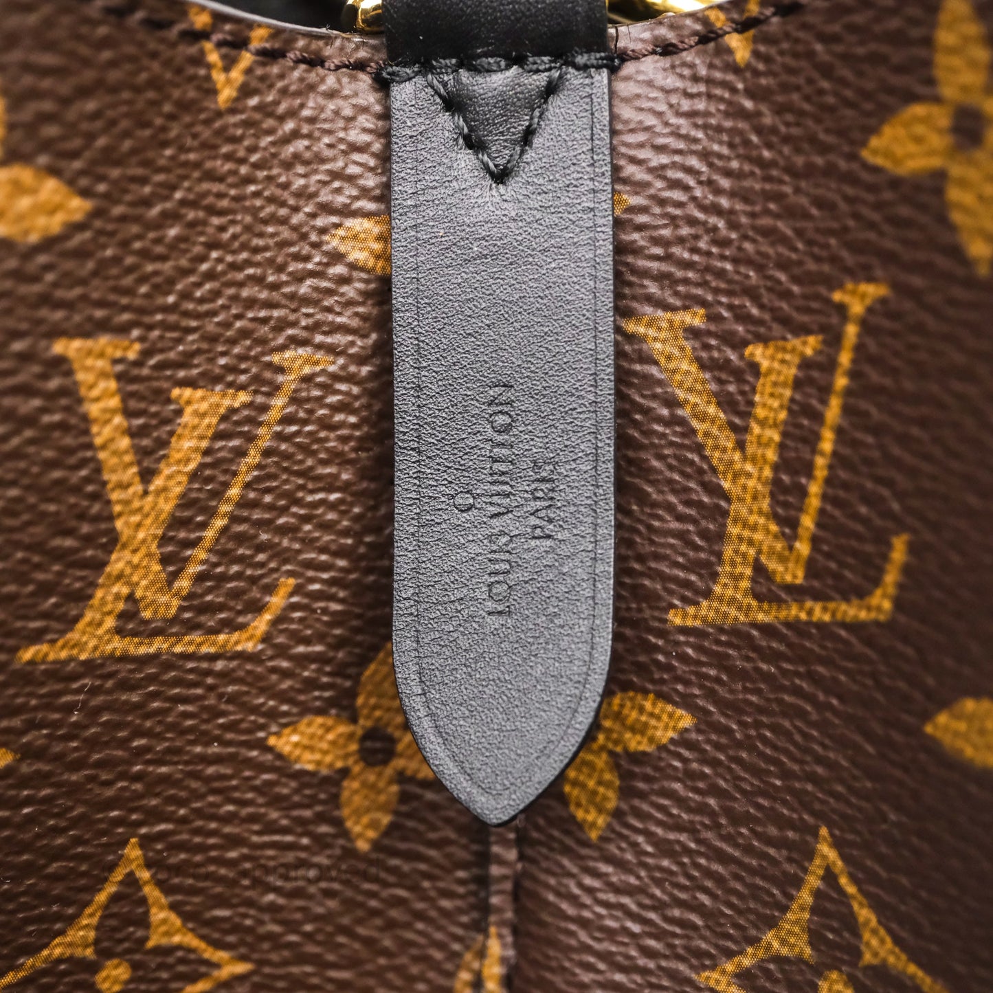 Louis Vuitton Neo Noe MM Monogram Canvas