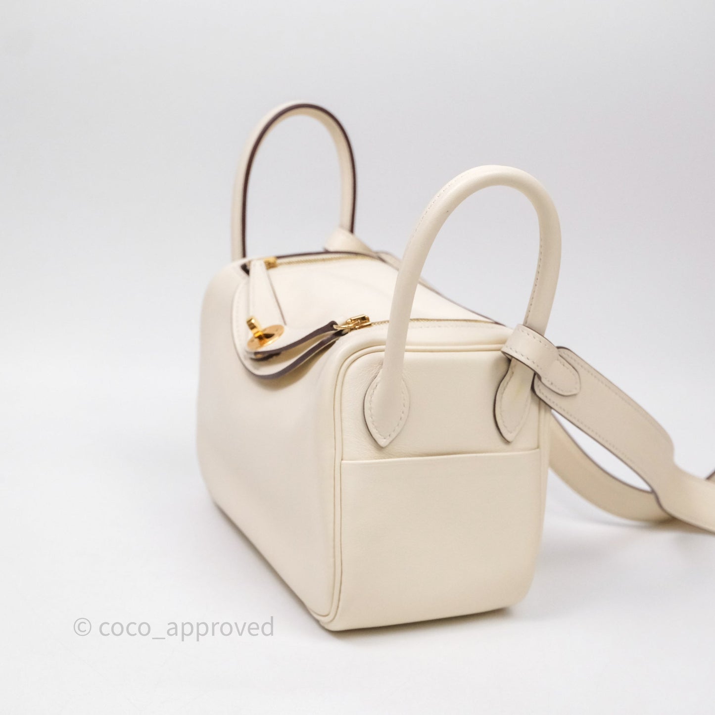 Hermès Mini Lindy 20 Nata I2 Swift Gold Hardware