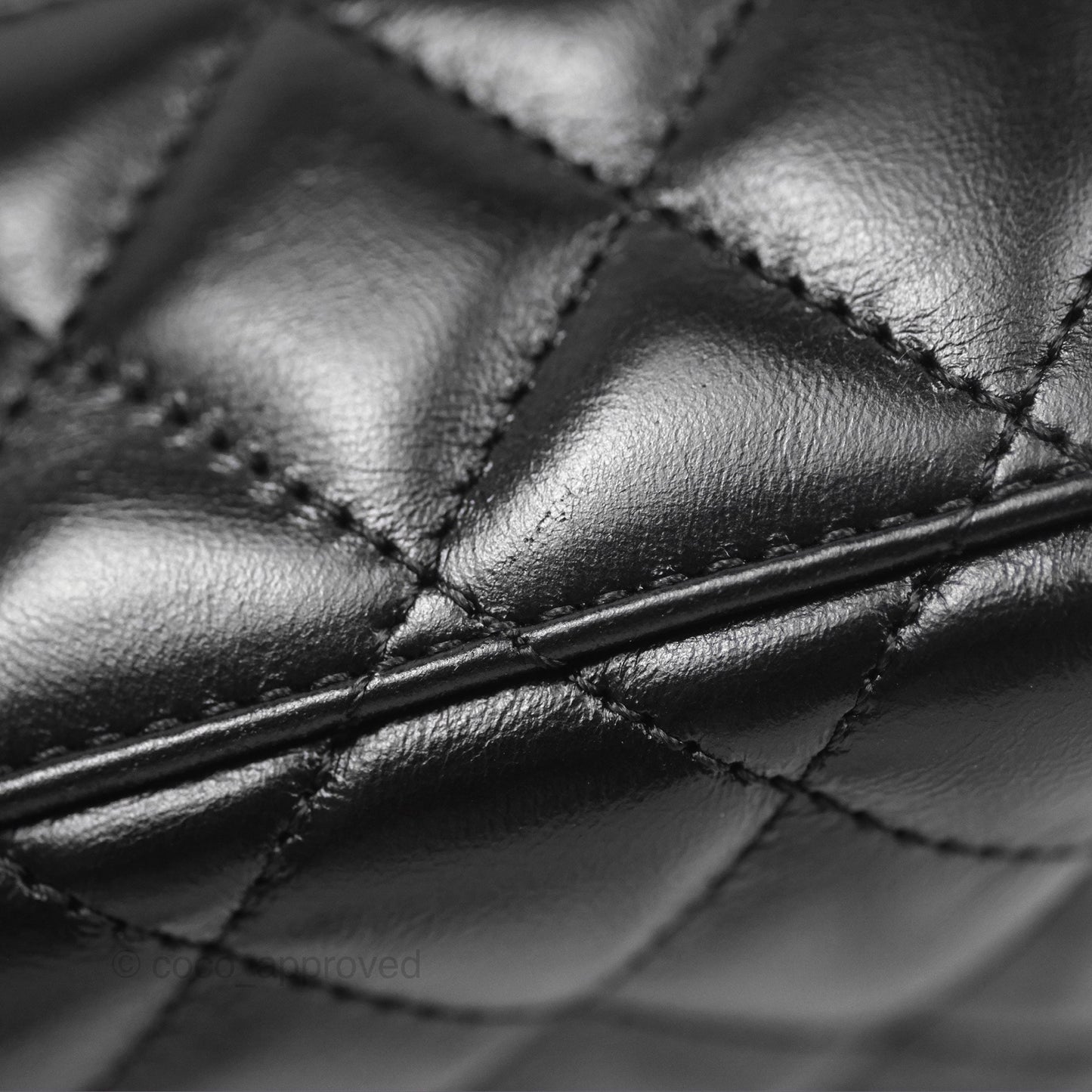 Chanel Kelly Bag Quilted Black Shiny Calfskin Aged Gold Hardware