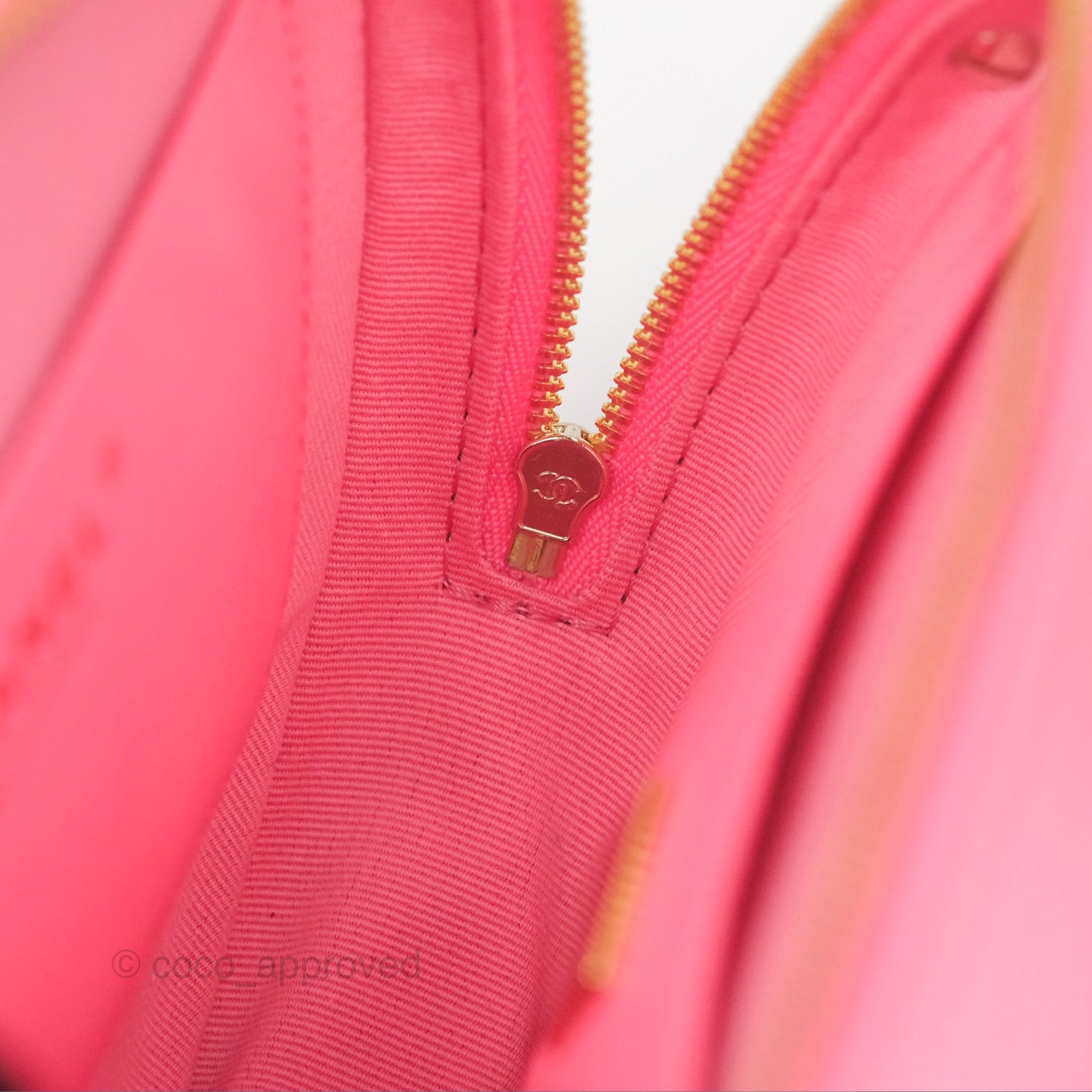 Chanel Large Heart Bag Pink Lambskin Gold Hardware 22S