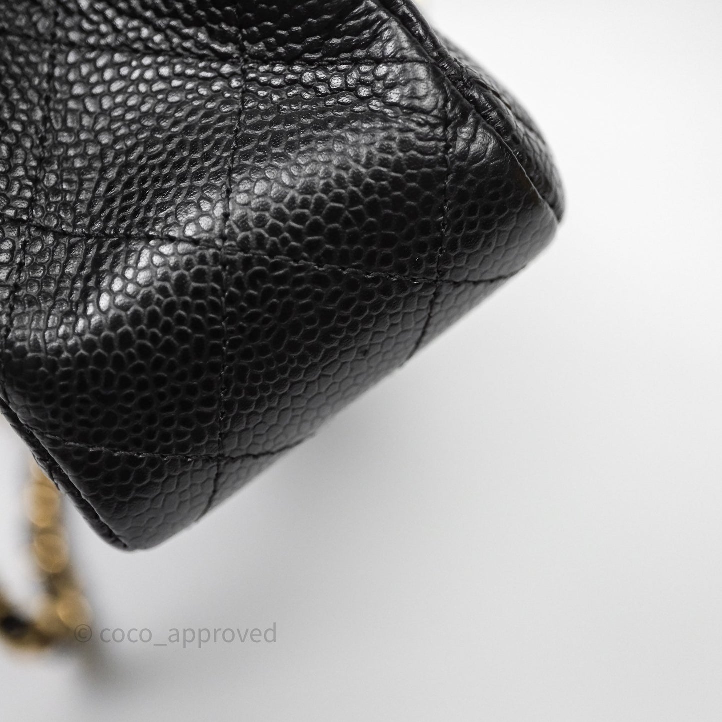 Chanel Classic M/L Medium Flap Quilted Black Caviar Gold Hardware