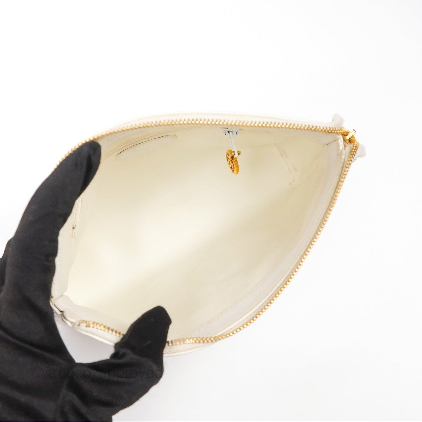 Chanel Vintage CC Clutch White Caviar Gold Hardware