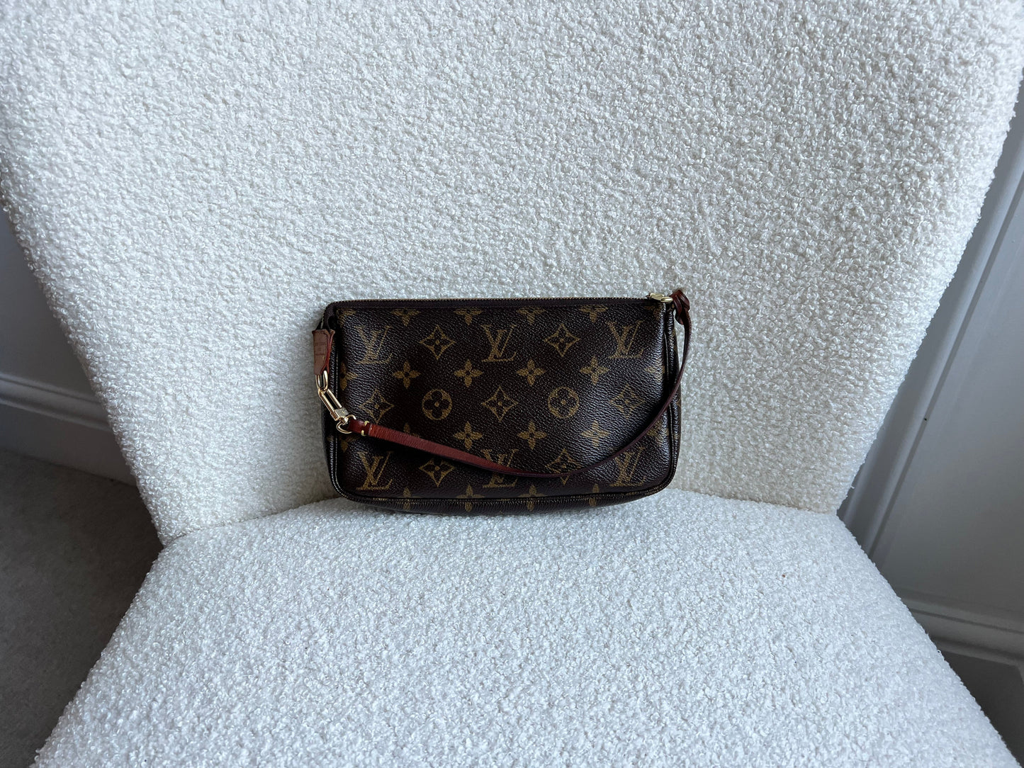 Louis Vuitton Vintage Pochette Accessoires Monogram