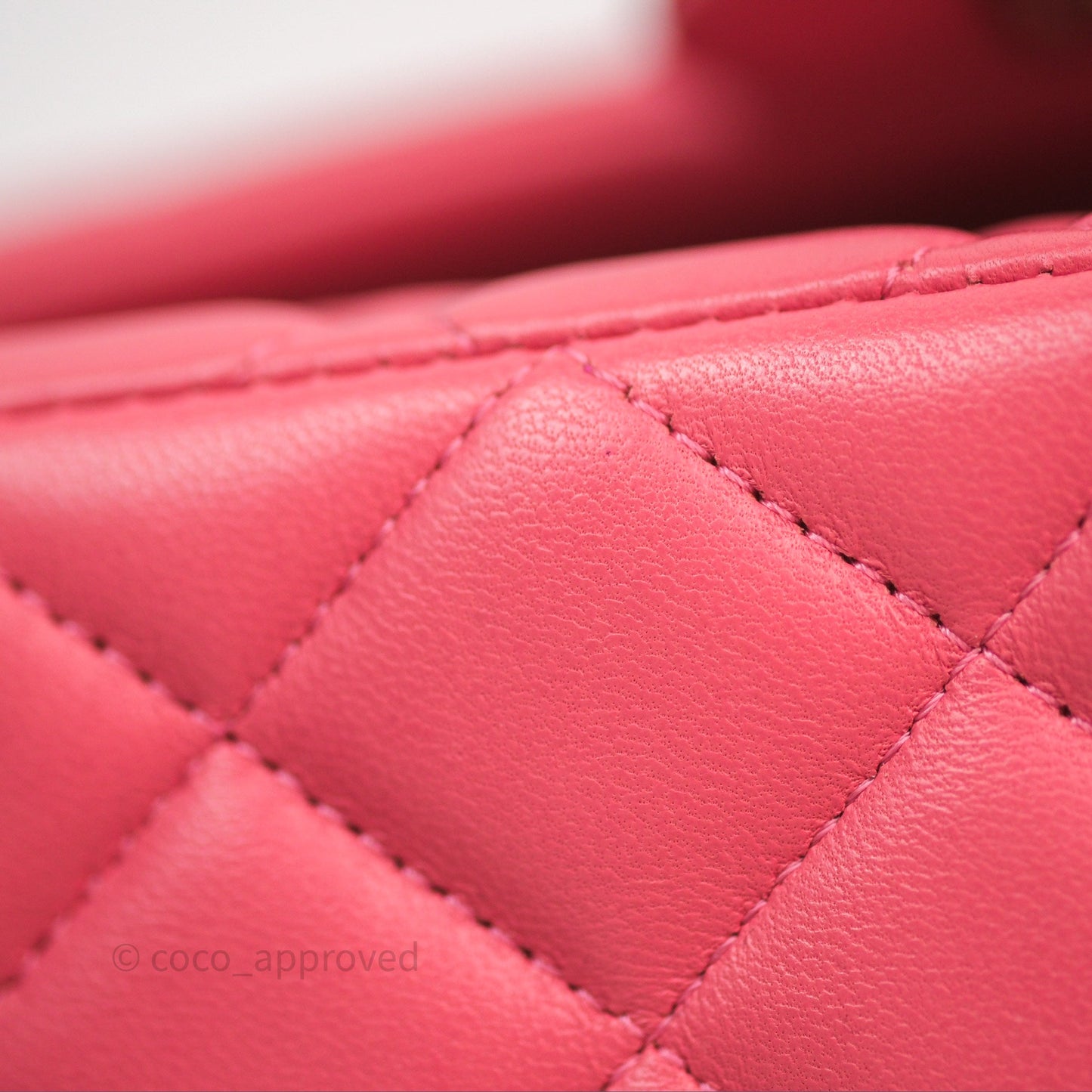 Chanel M/L Medium Flap Bag Valentine Limited Edition Pink Lambskin Gold Hardware