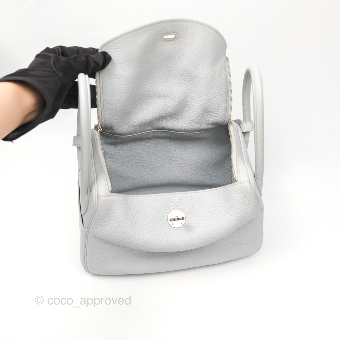 Hermès Lindy 26 Blue Glacier 8U Taurillon Clemence Palladium Hardware