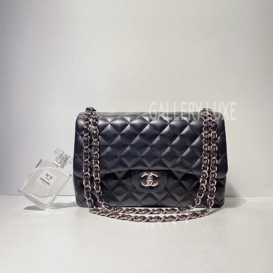 No.3326-Chanel Lambskin Classic Jumbo Flap Bag