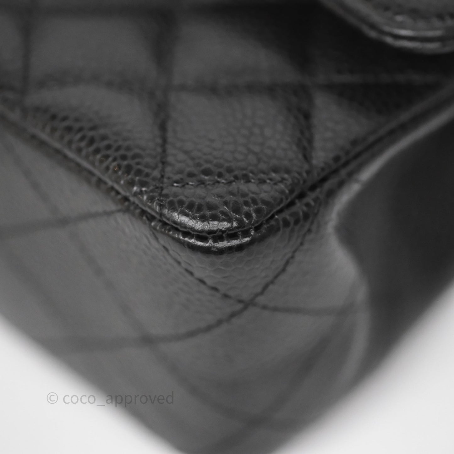 Chanel Classic M/L Medium Flap Quilted Black Caviar Gold Hardware