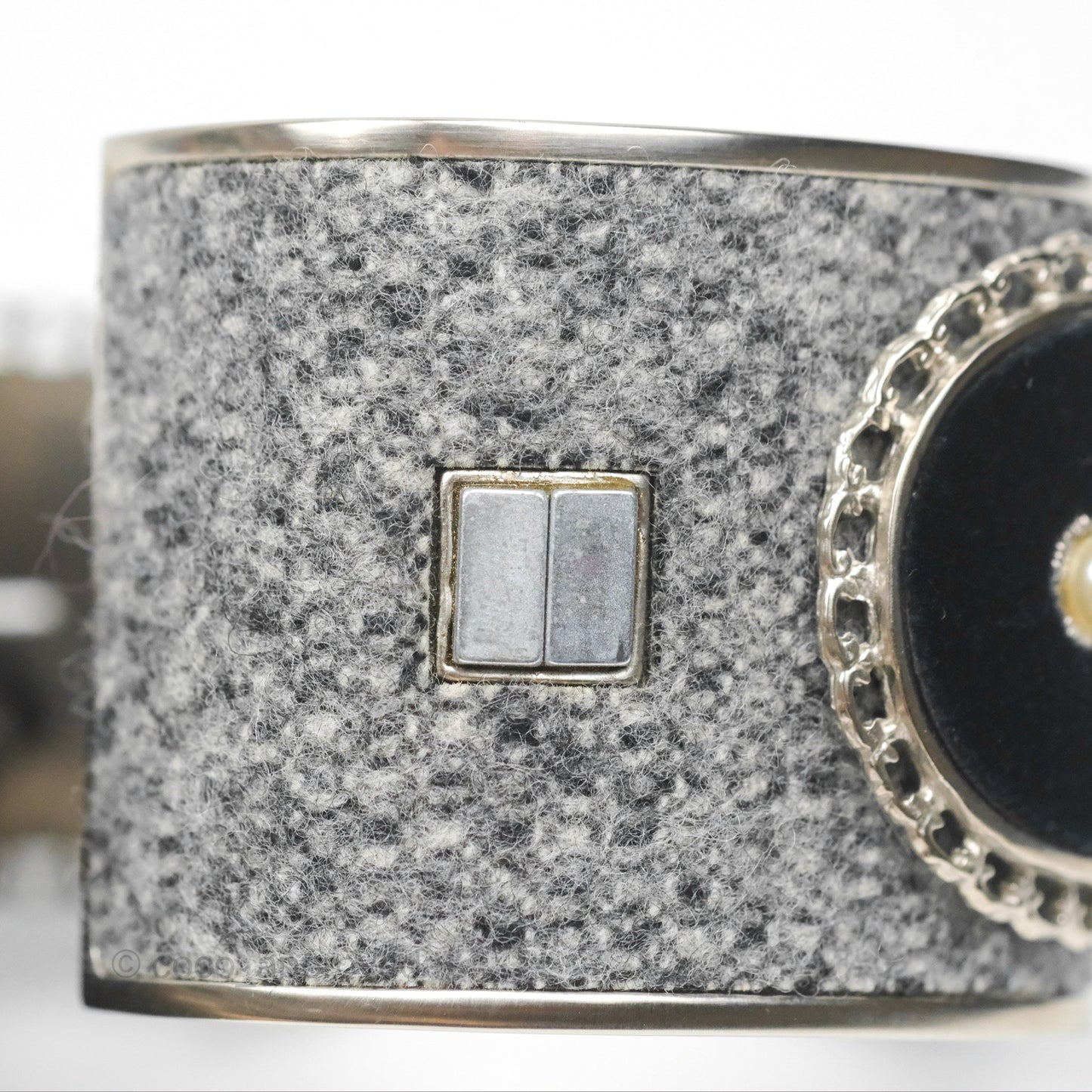 Chanel CC Pearl Bracelet Grey Navy Silver Tone 15V
