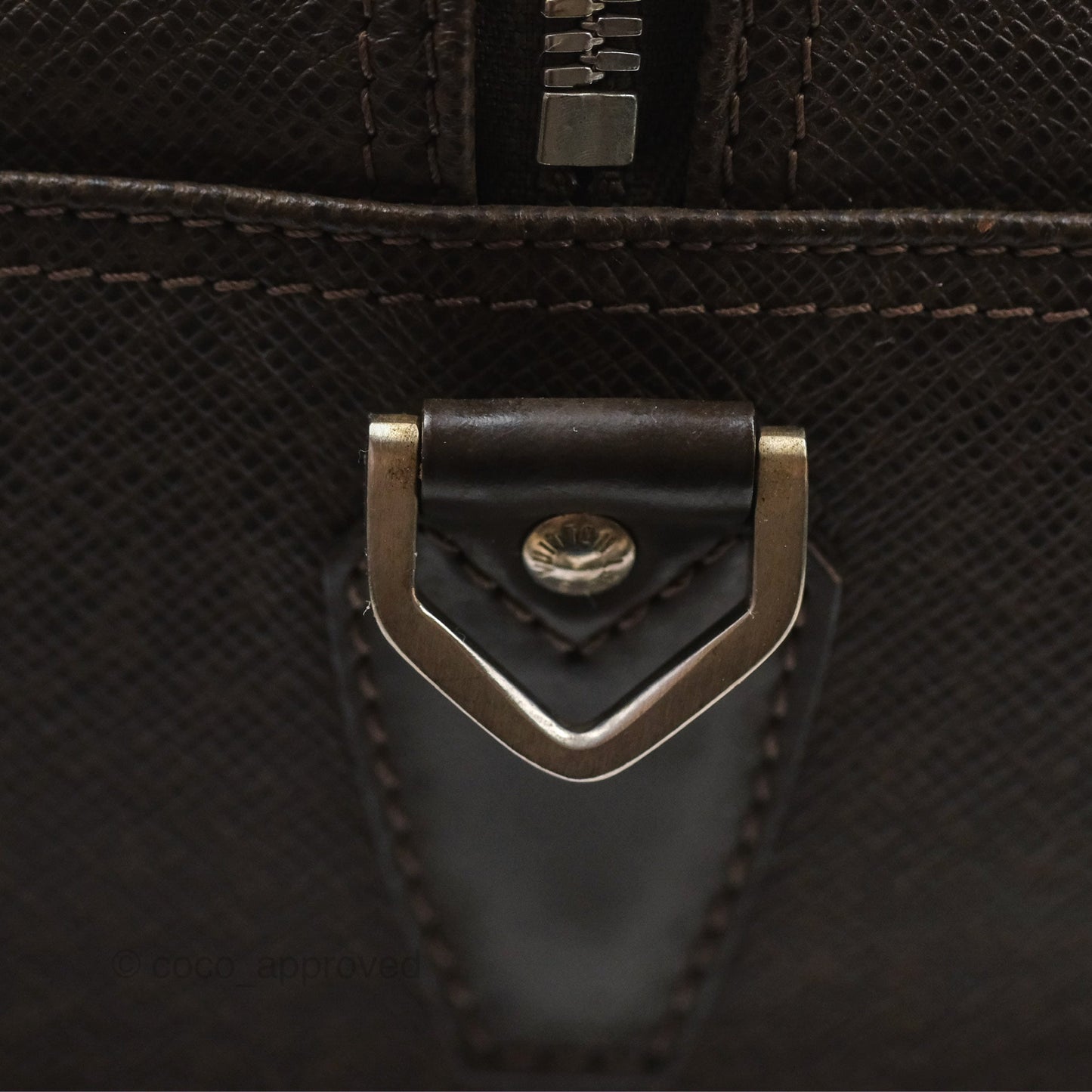 Louis Vuitton Vintage Kendall PM in Brown Taiga Leather