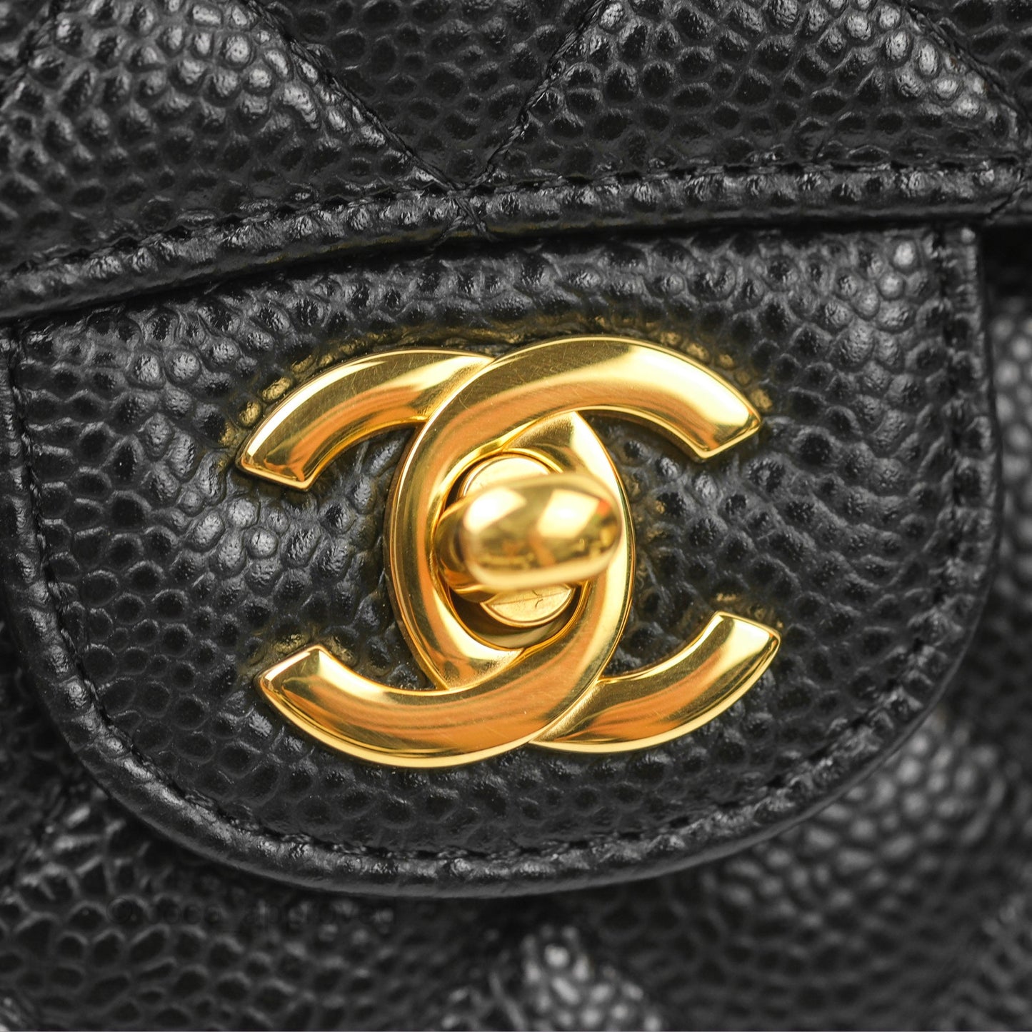 Chanel Classic M/L Medium Flap Quilted Black Caviar Gold Hardware