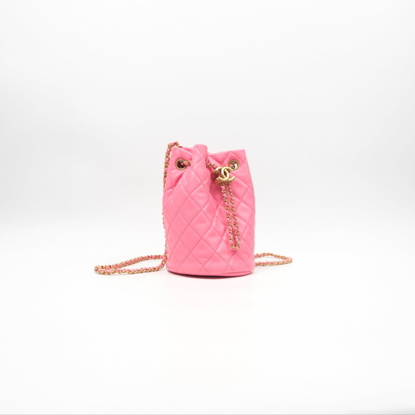 Chanel Pearl Crush Drawstring Bucket Bag Pink Lambskin Aged Gold Hardware
