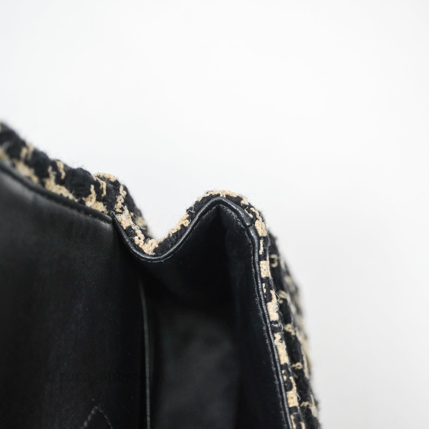 Chanel Reissue 225 Flap Houndstooth Beige Black Fabric Antique Gold Hardware