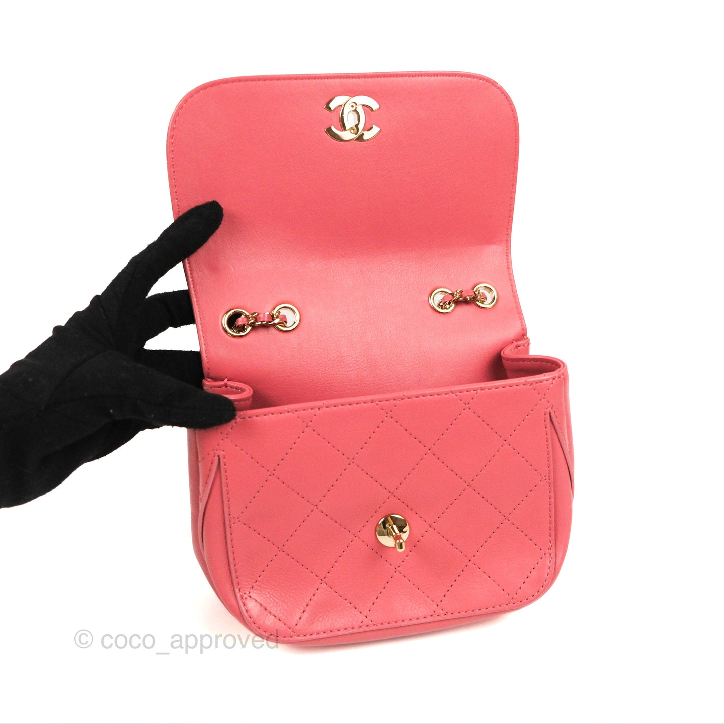 Chanel Small Flat Quilt Round Flap Bag Pink Calfskin Gold Hardware